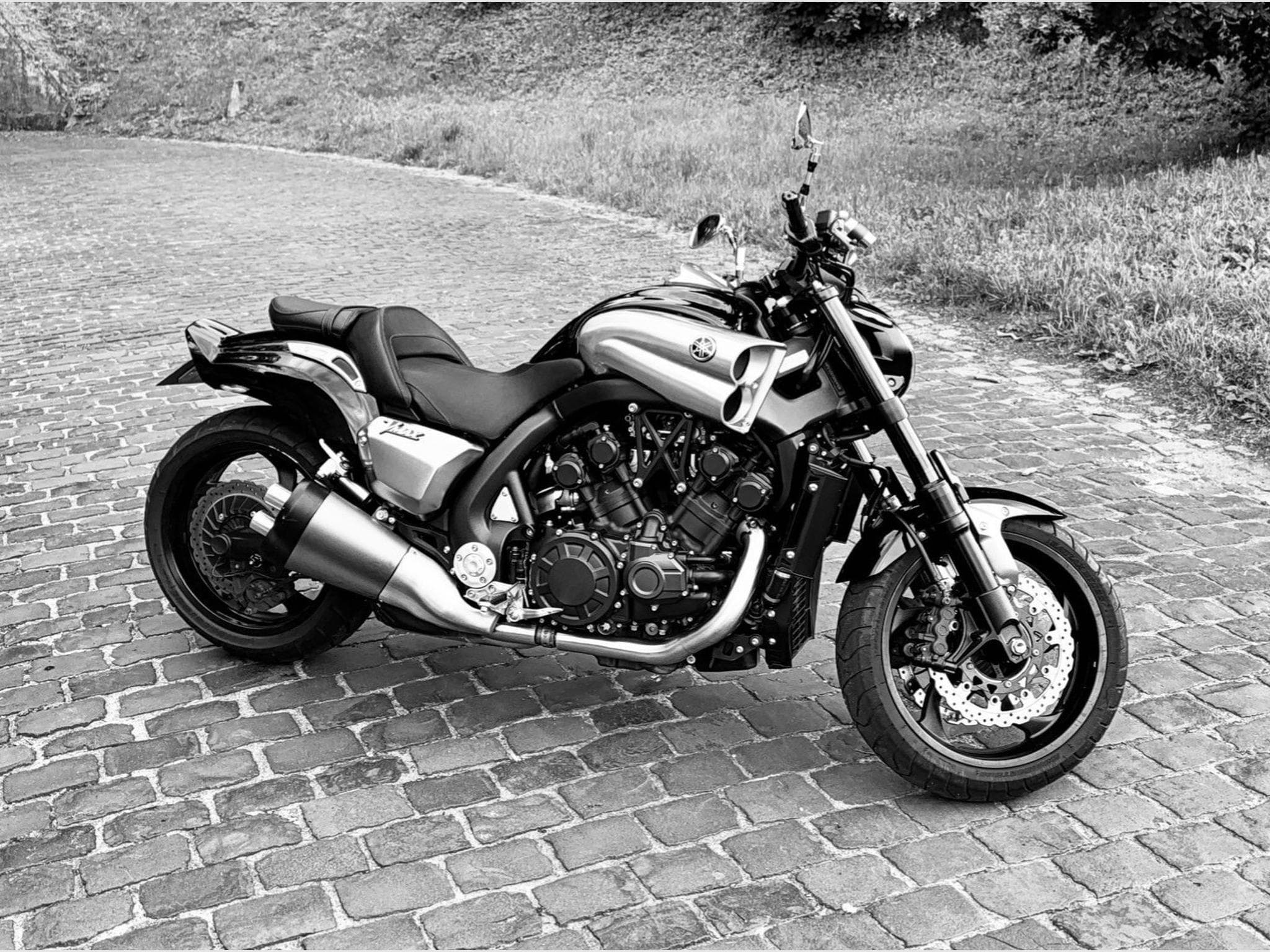 Yamaha V-Max 1700 FULL POWER (2009) - Photo 1