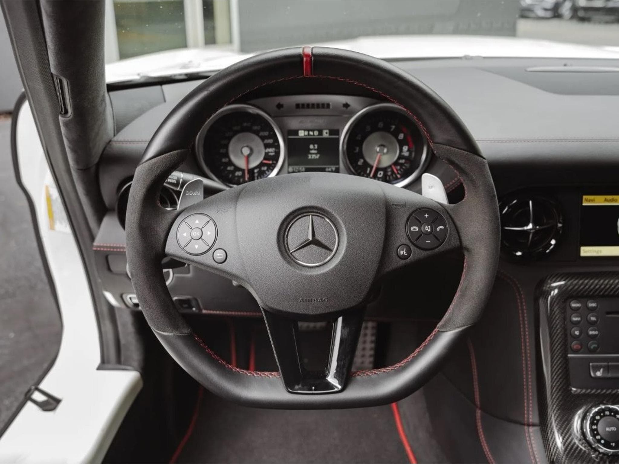 Mercedes SLS AMG GT (2013) - Photo 3