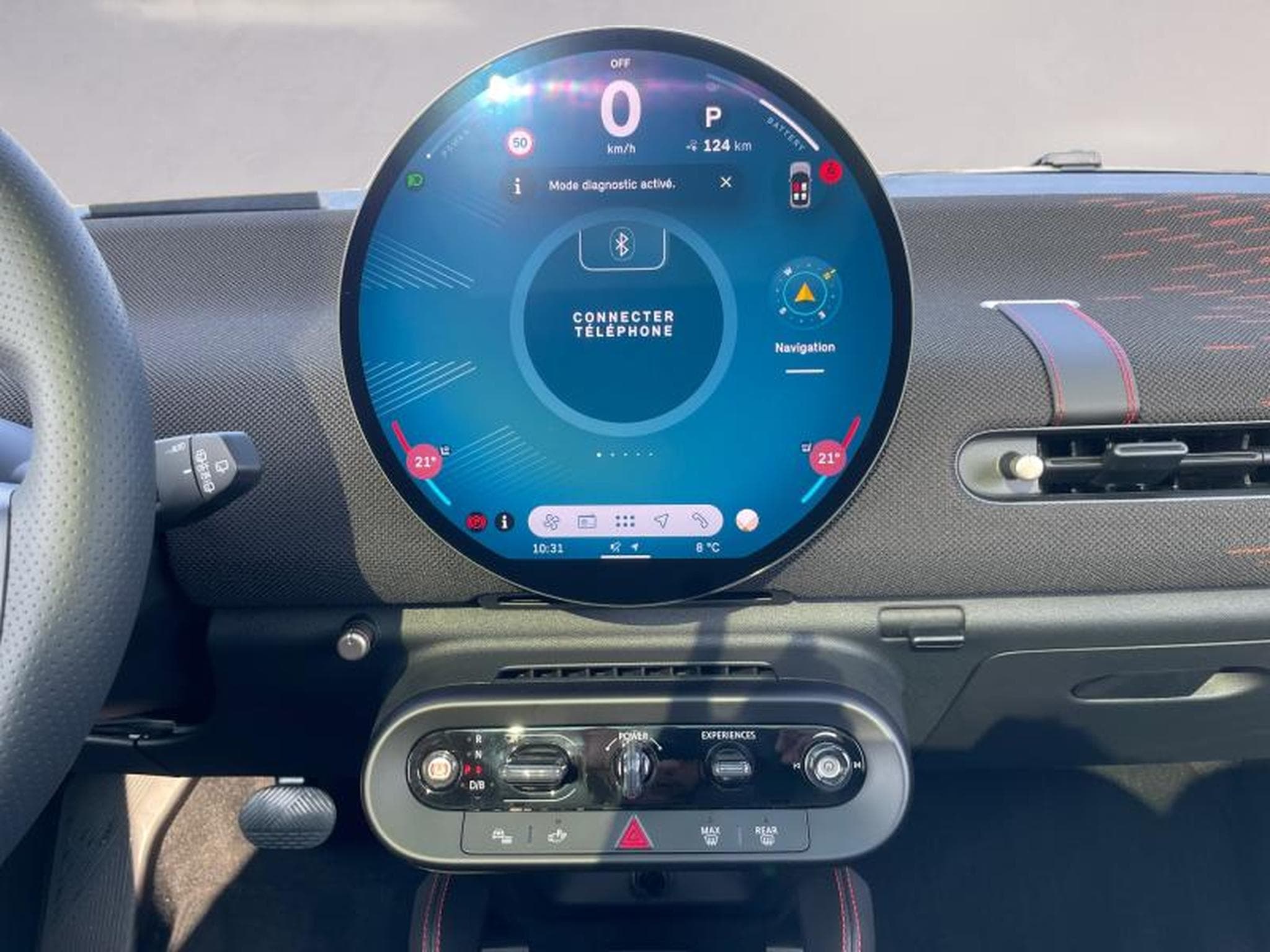 MINI Cooper Cooper John Cooper Works E (2025) - Photo 10