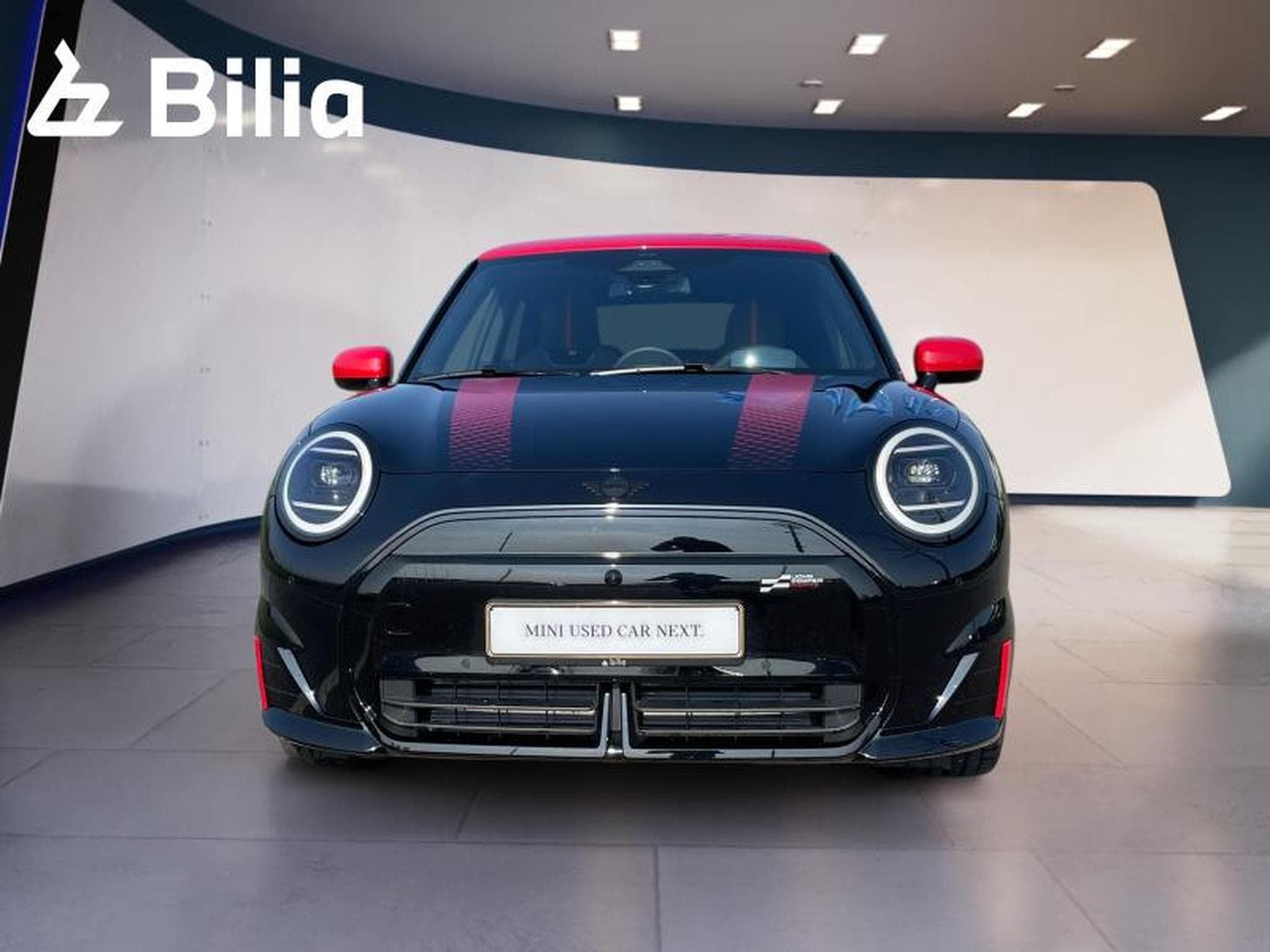 MINI Cooper Cooper John Cooper Works E (2025) - Photo 2