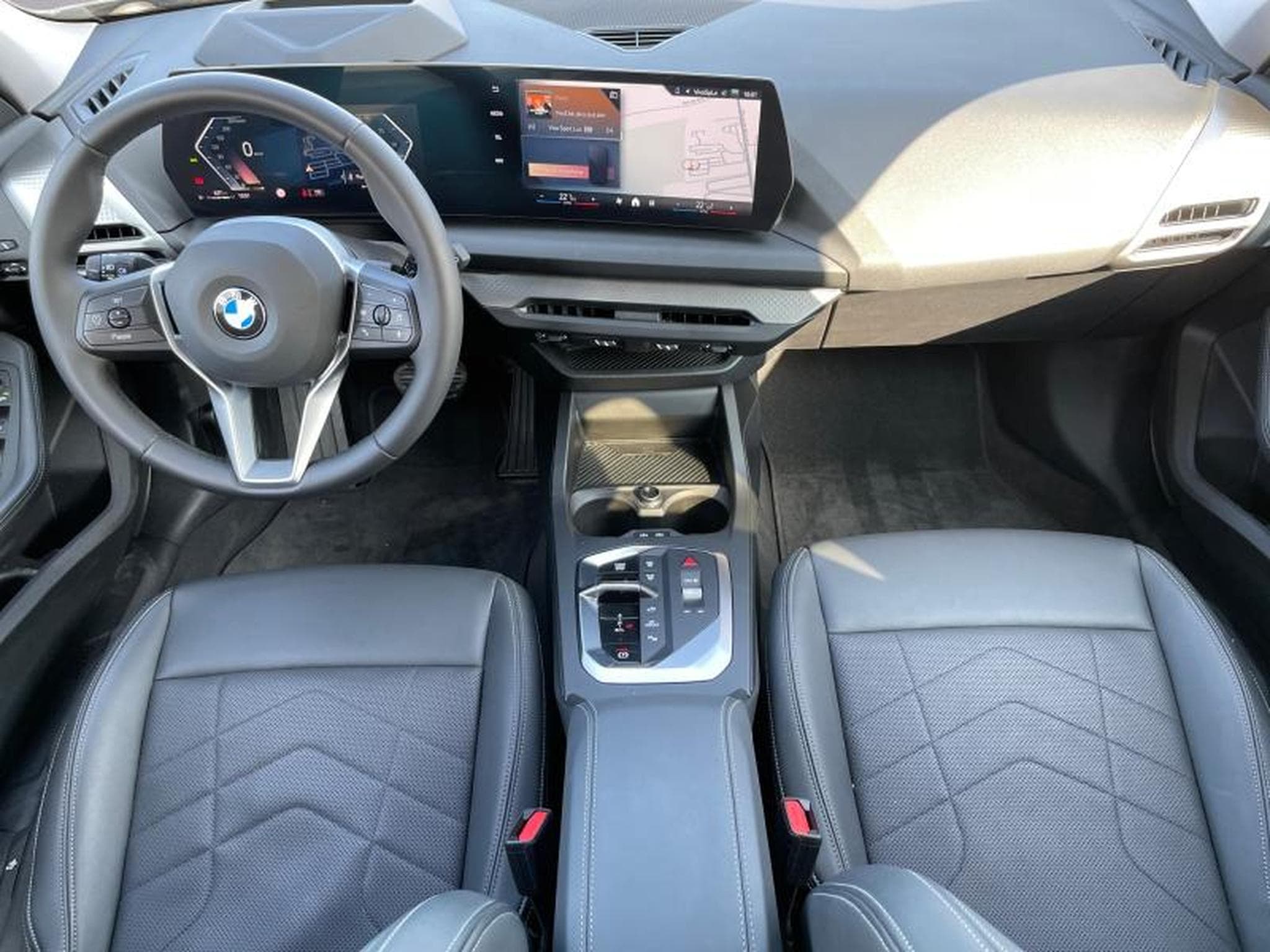 BMW 116 116 Kit M Sport (2025) - Photo 7