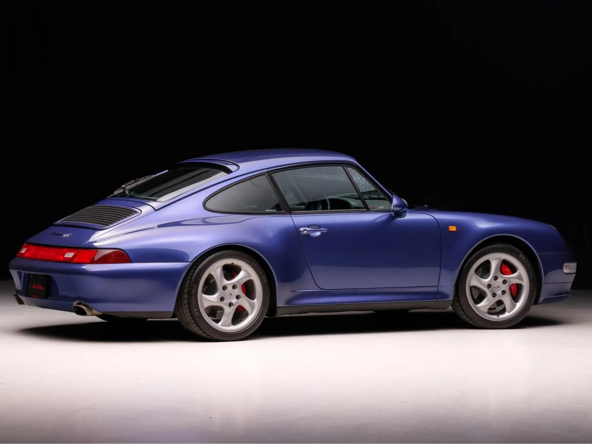 Porsche 911 Carrera 4S (1997) - Photo 2