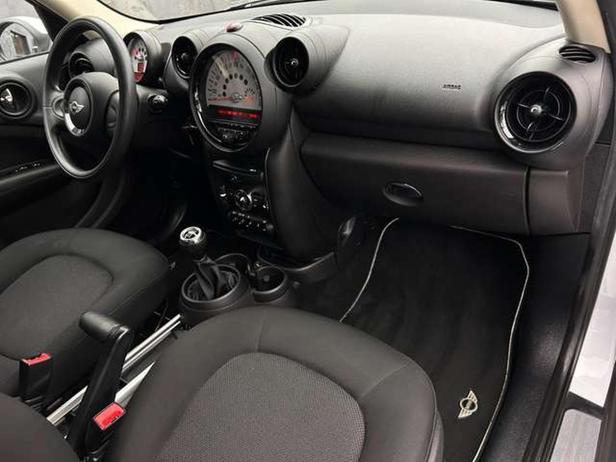 MINI Countryman COOPER 1.6 116 (2013) - Photo 13