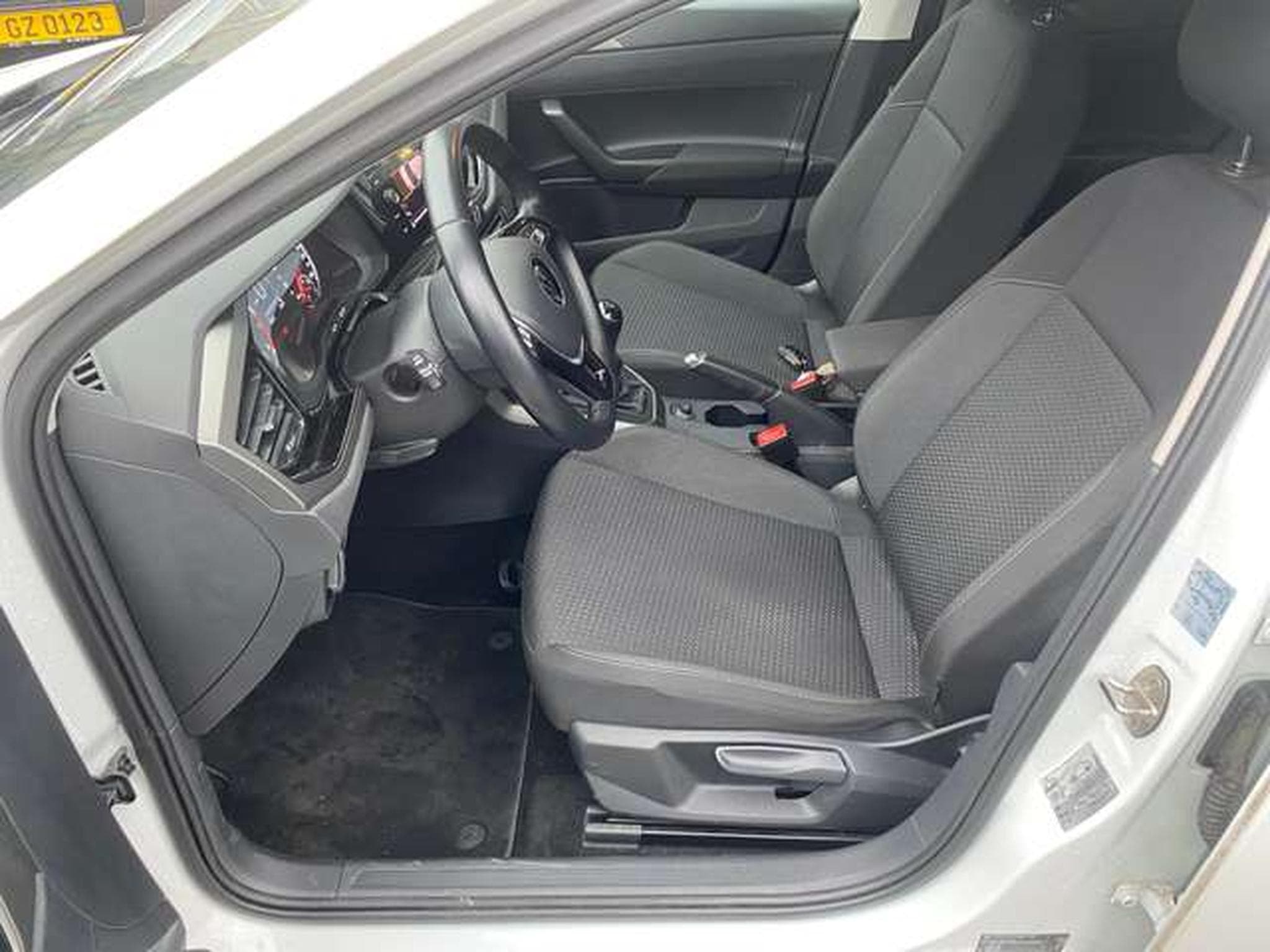 VW Polo Polo 1.0 TSI R-Line - JUSQU'A 48 MOIS DE GARANTIE (2021) - Foto 9