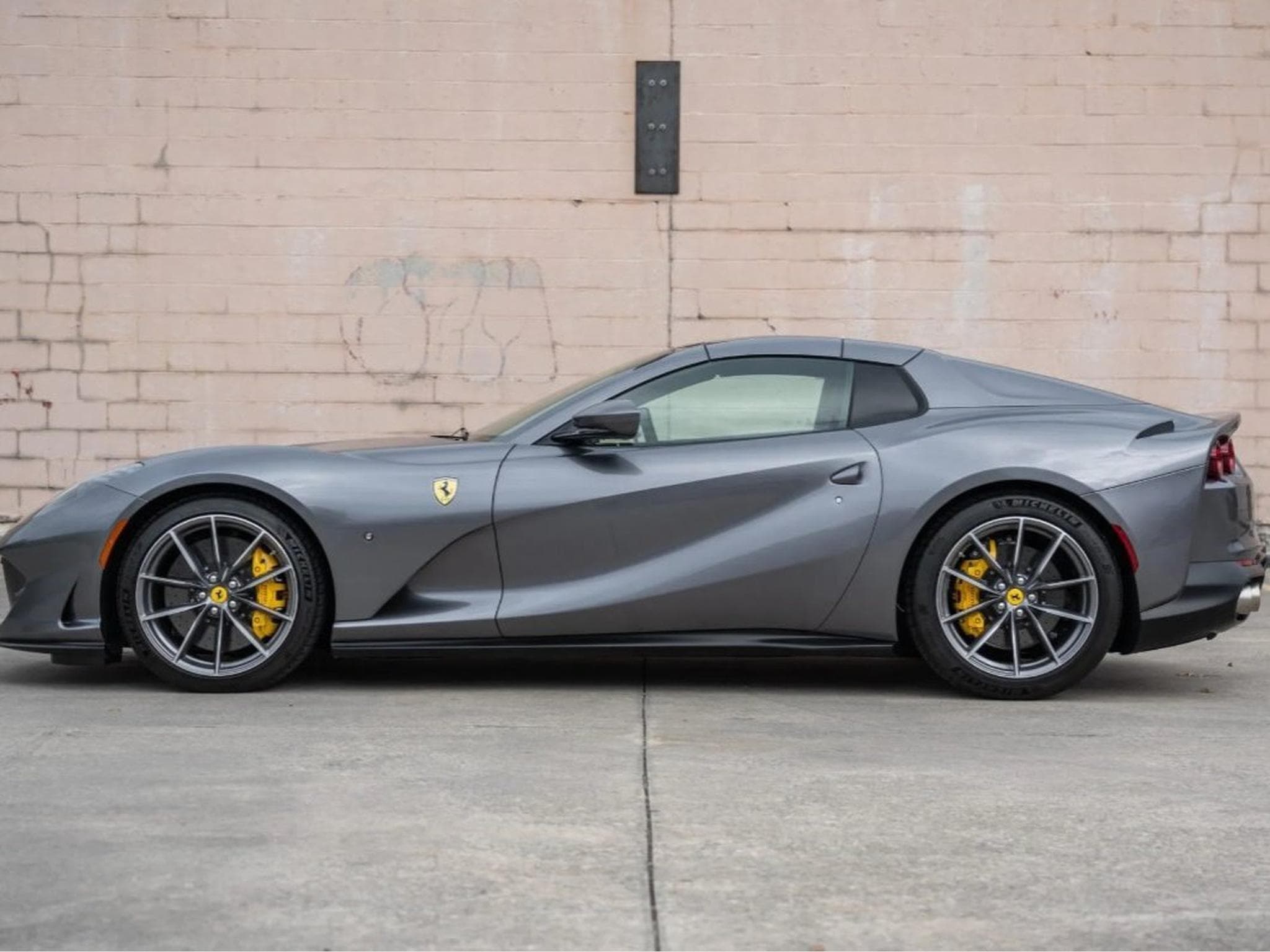 Ferrari 812 GTS (2022) - Photo 2