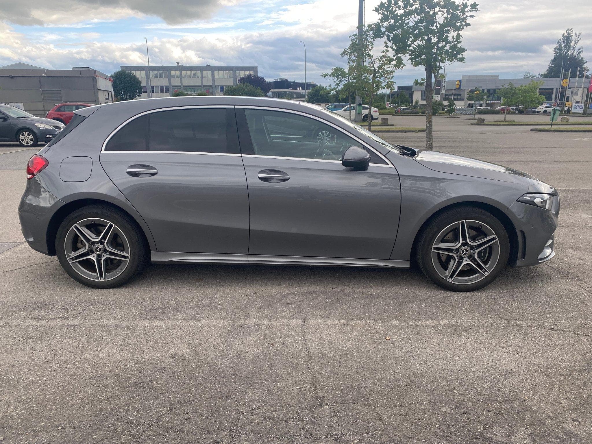 Mercedes A 250 Mercedes-Benz A 250 e AMG Line (2022) - Foto 4