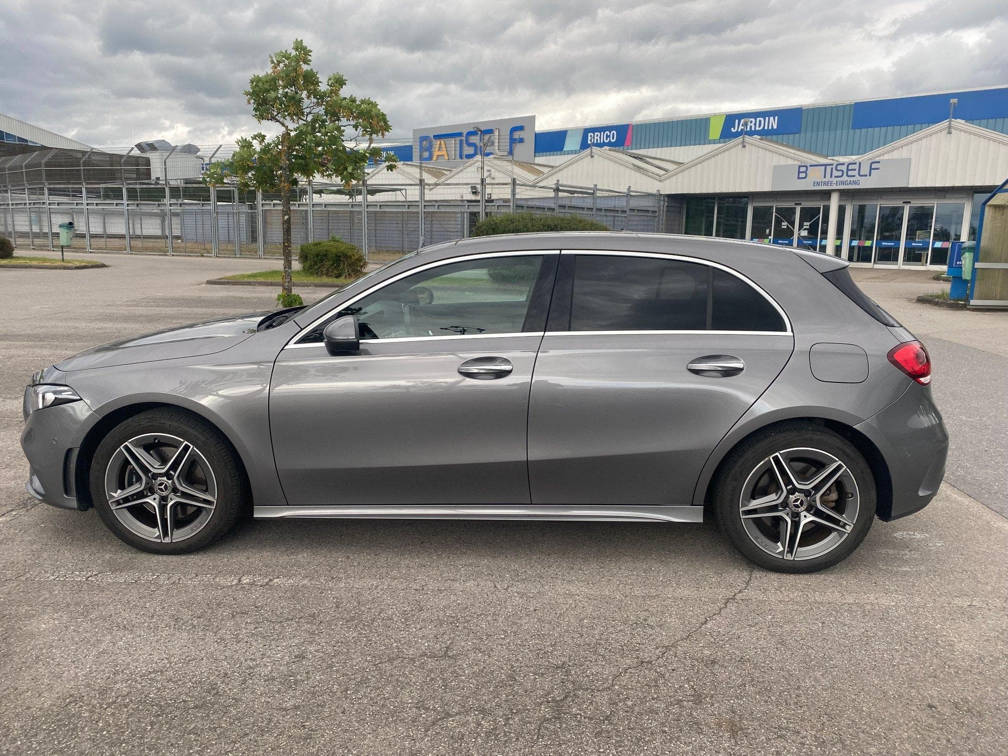 Mercedes A 250 Mercedes-Benz A 250 e AMG Line (2022) - Foto 5