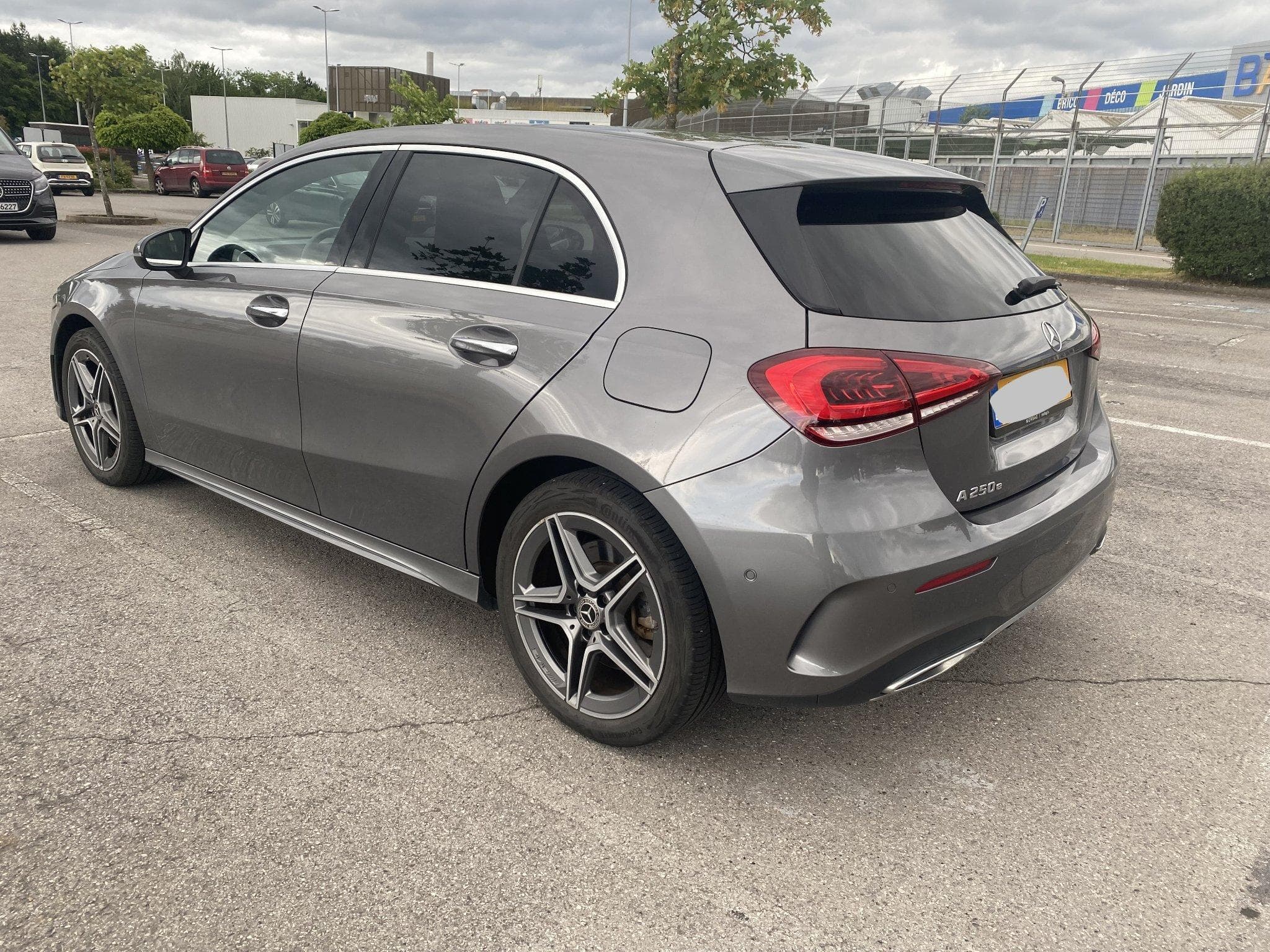 Mercedes A 250 Mercedes-Benz A 250 e AMG Line (2022) - Foto 8
