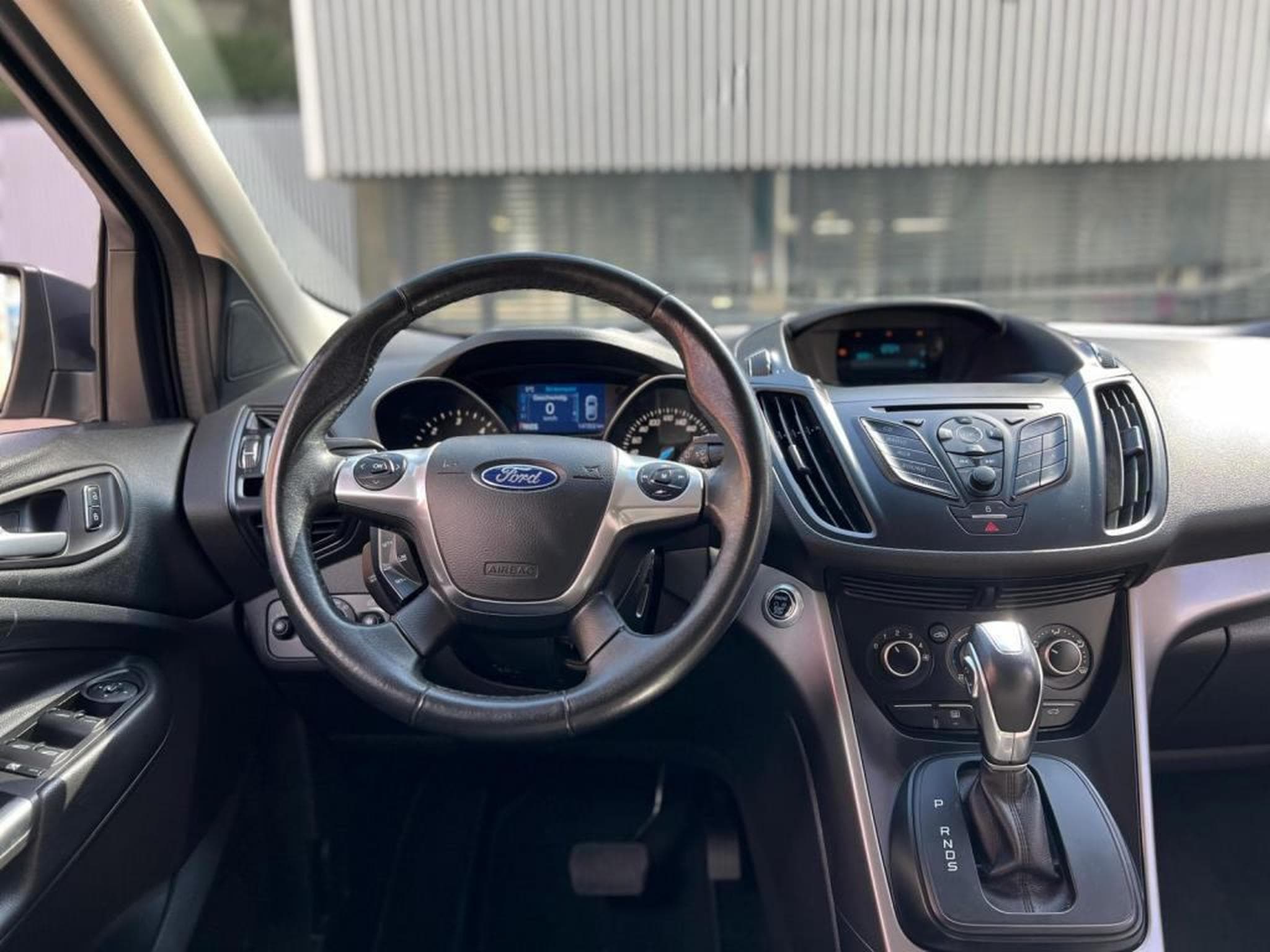 Ford Kuga 4X4 / AUTOMATIQUE / DIESEL (2014) - Photo 12