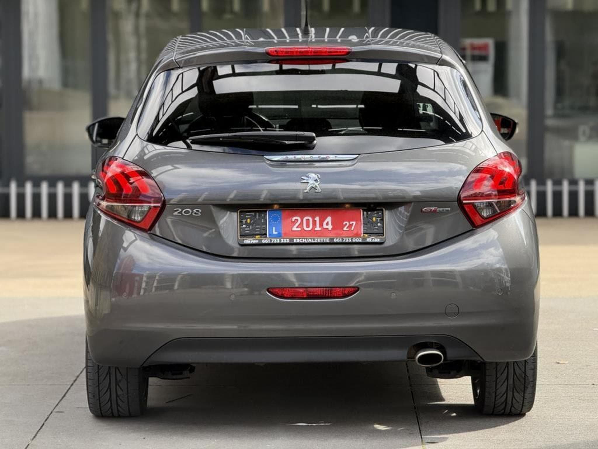Peugeot 208 GT LINE / LED / CAMERA / NAVI / (2018) - Photo 6