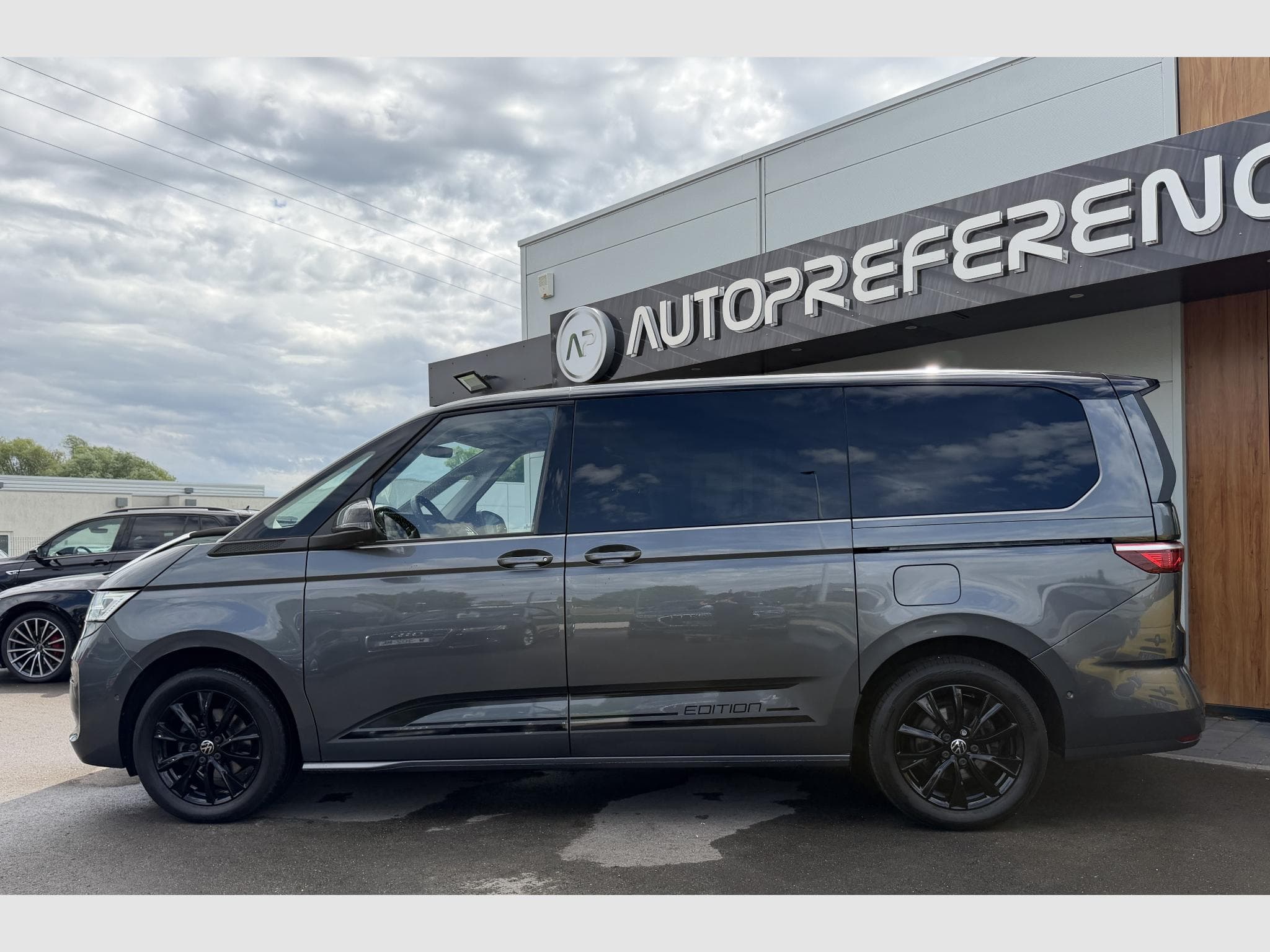 VW Multivan 2.0 TDI 150CH LIFE EDITION DSG7 (2024) - Photo 9