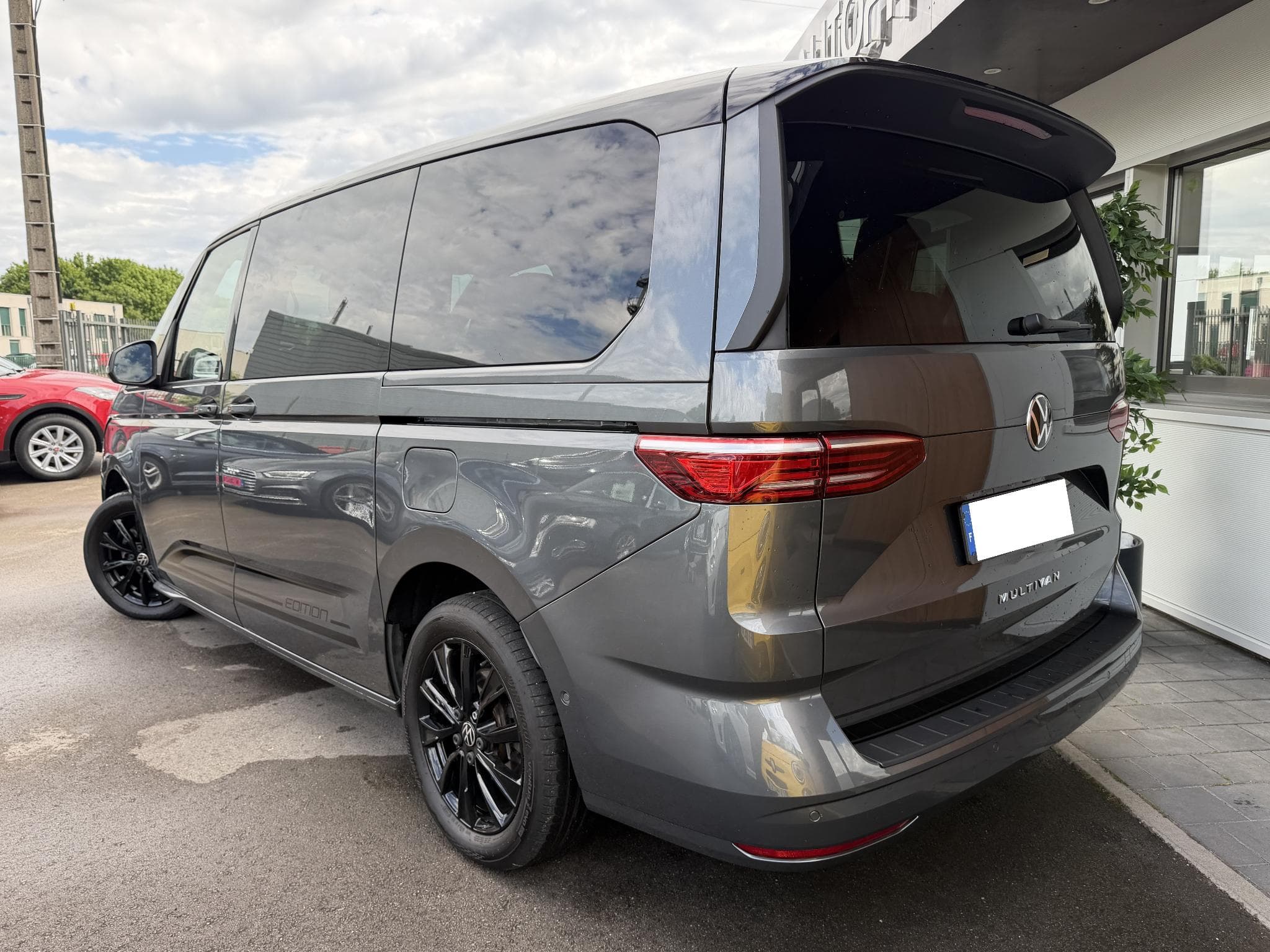 VW Multivan 2.0 TDI 150CH LIFE EDITION DSG7 (2024) - Photo 4