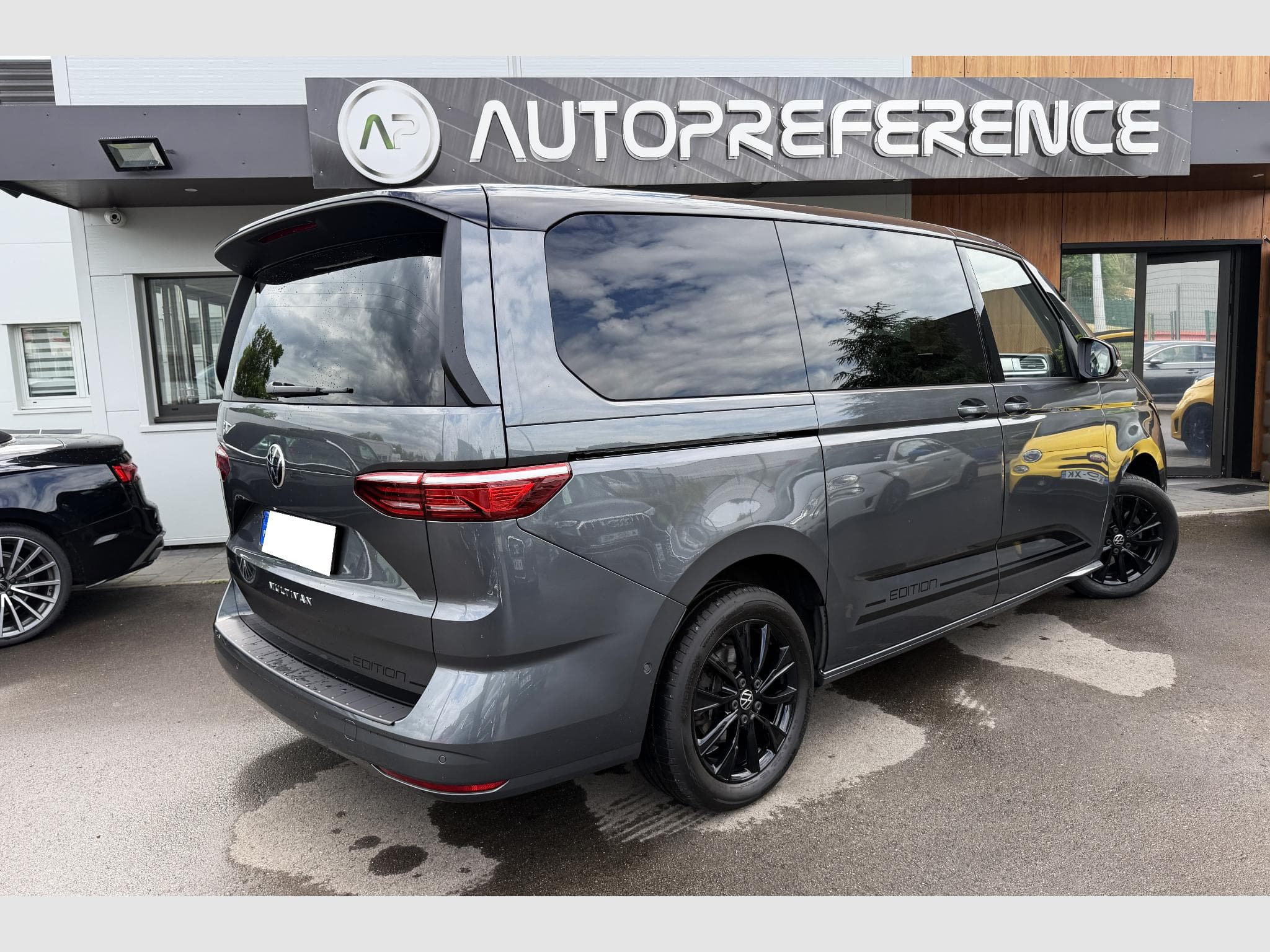 VW Multivan 2.0 TDI 150CH LIFE EDITION DSG7 (2024) - Photo 2