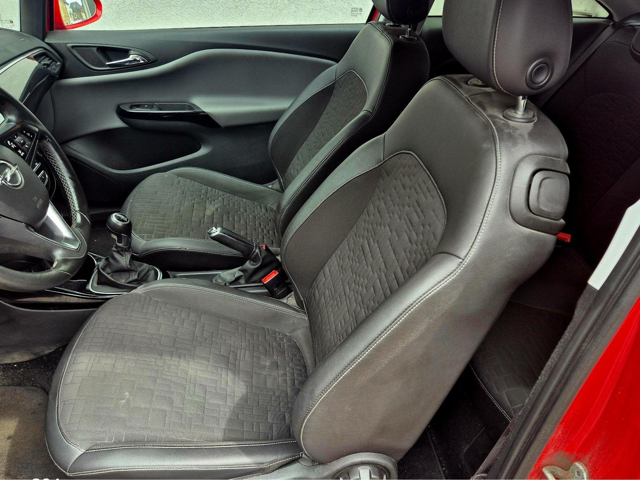 Opel Corsa 1.0 OPC LINE (2016) - Photo 10