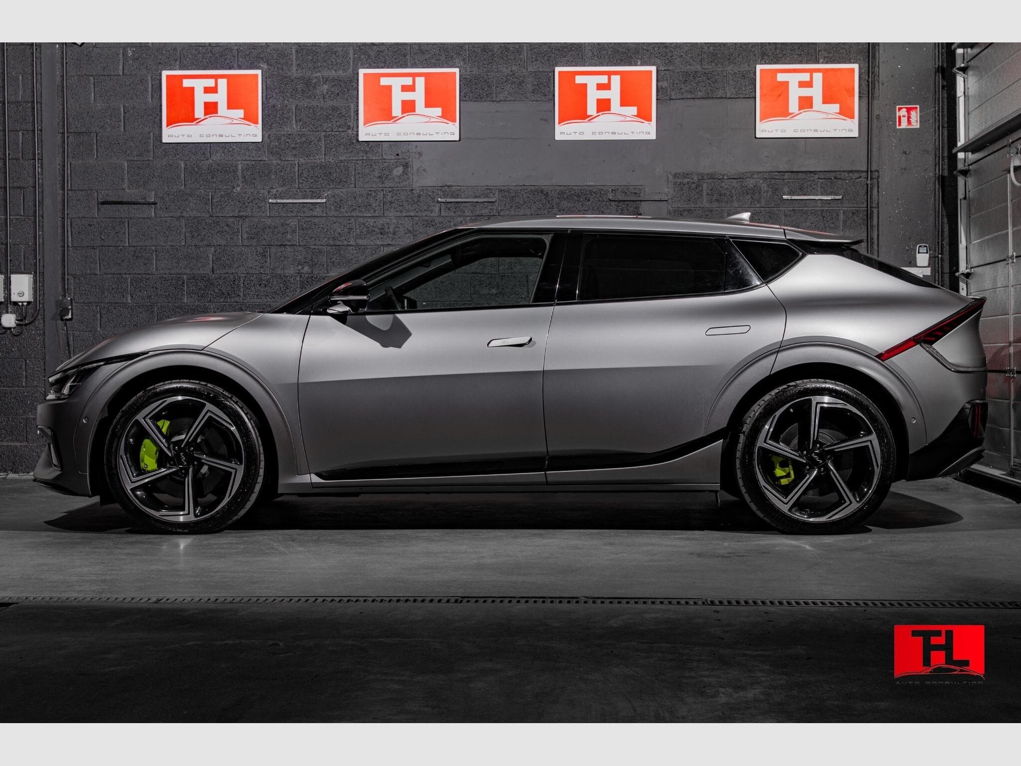 Kia EV6 EV6 GT AWD 77,4 kWh 430 kW GT Package (2023) - Photo 2