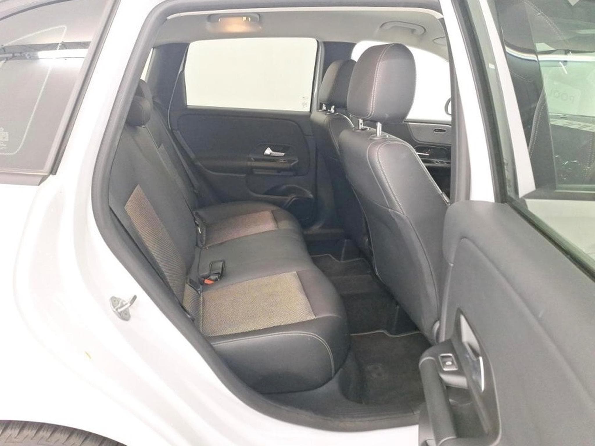 Mercedes B 180 136 hp (2021) - Foto 10