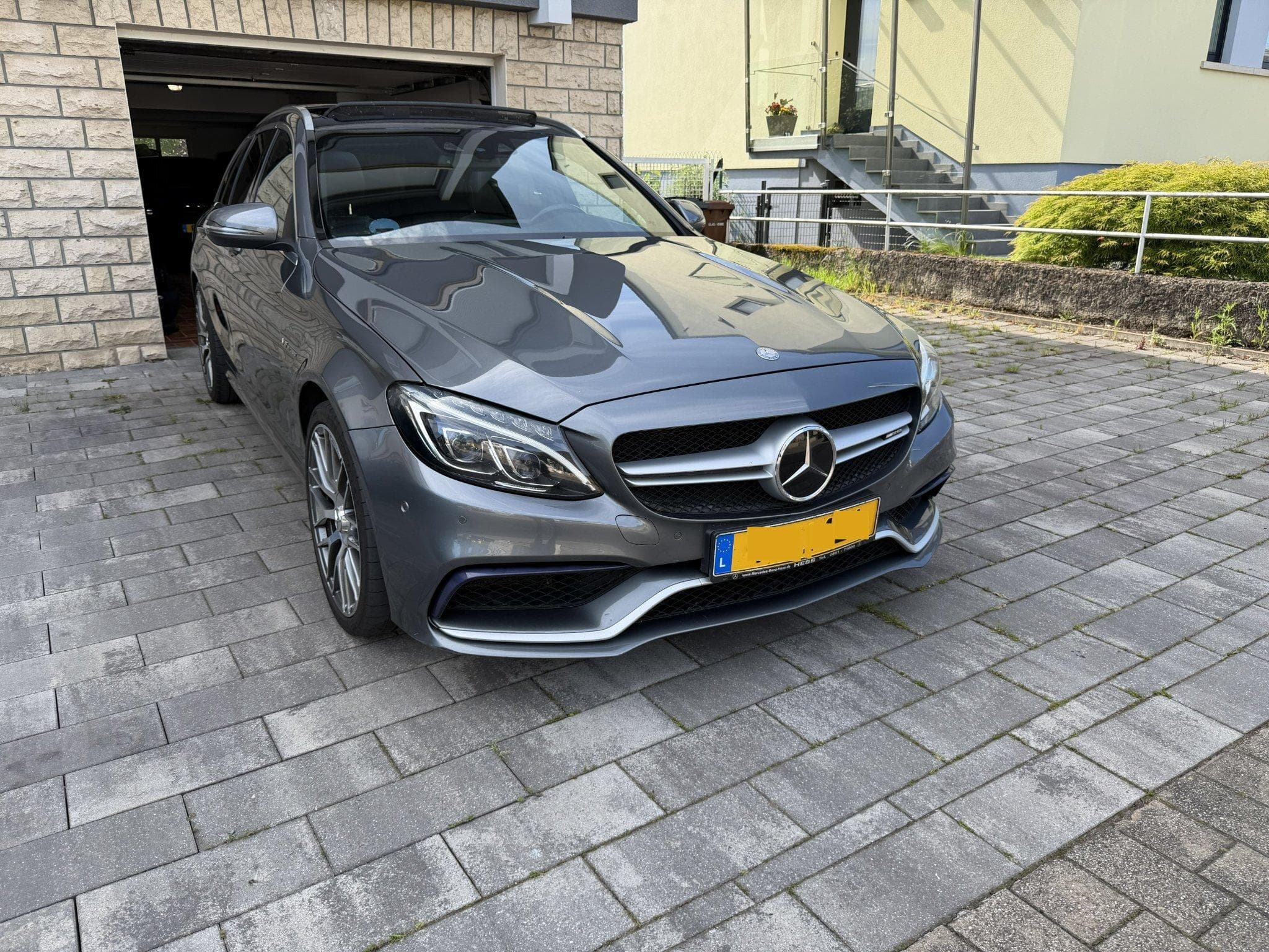 Mercedes C 63 AMG (2017) - Photo 1