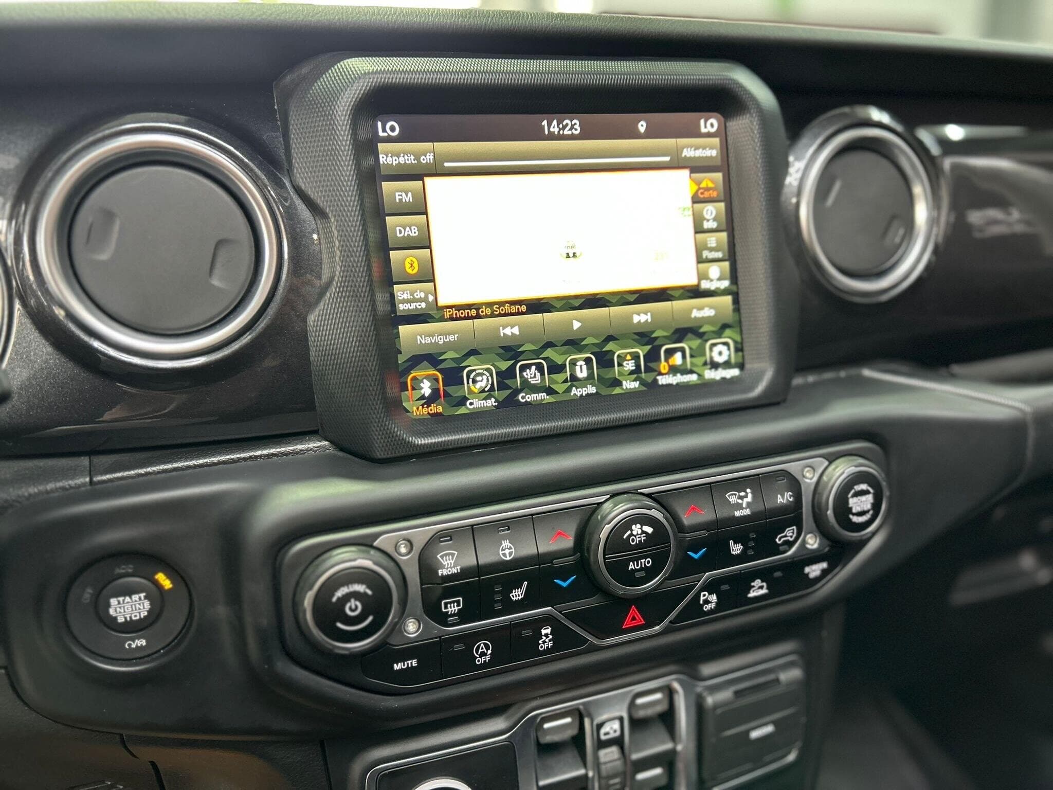 Jeep Wrangler 2 L TURBO RUBICON 270 Ps (2021) - Foto 19