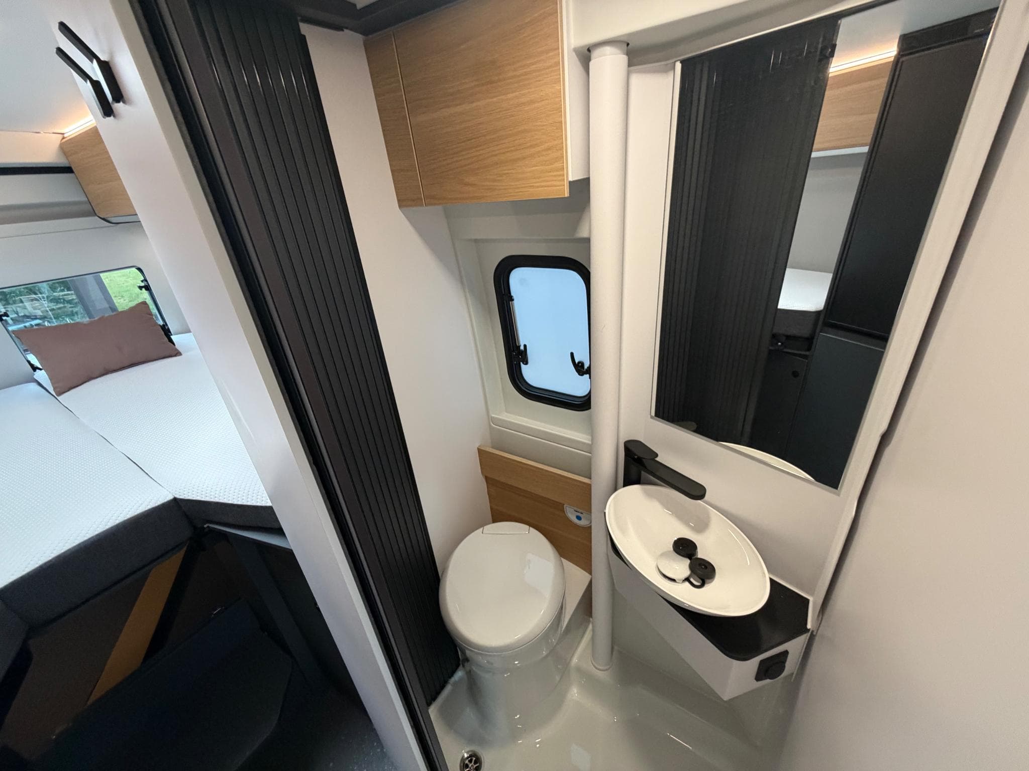 Adria Twin 640 SLB (2026) - Photo 8