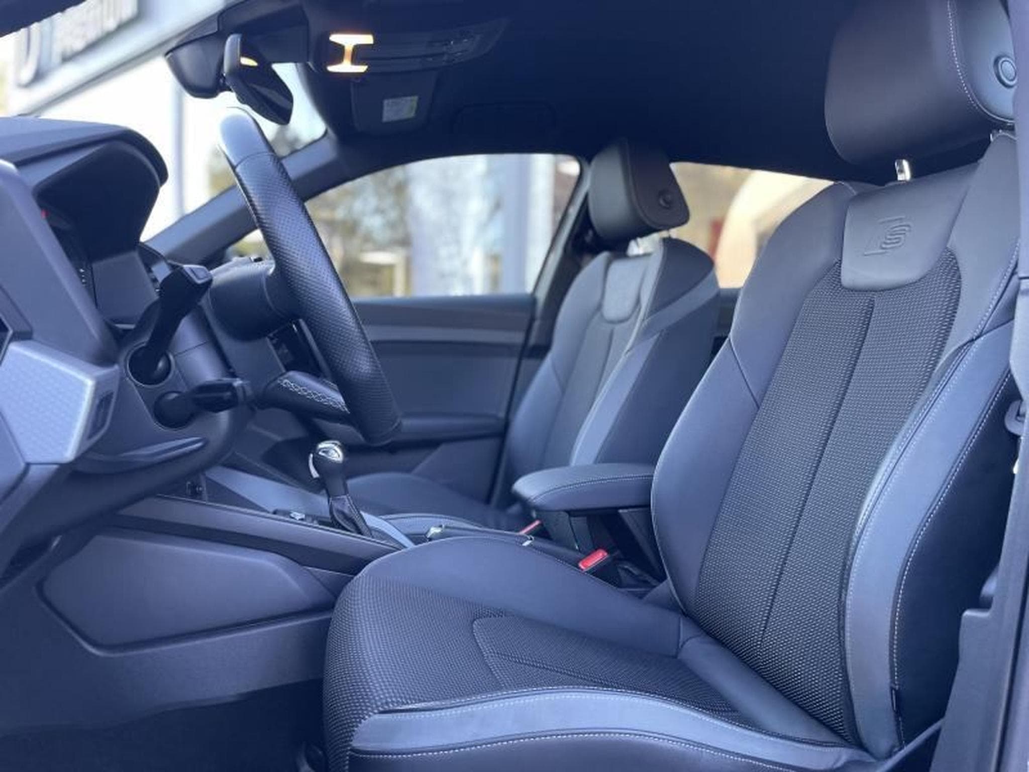 Audi A1 Sportback 30 TFSI S-tronic S-Line (2021) - Photo 6