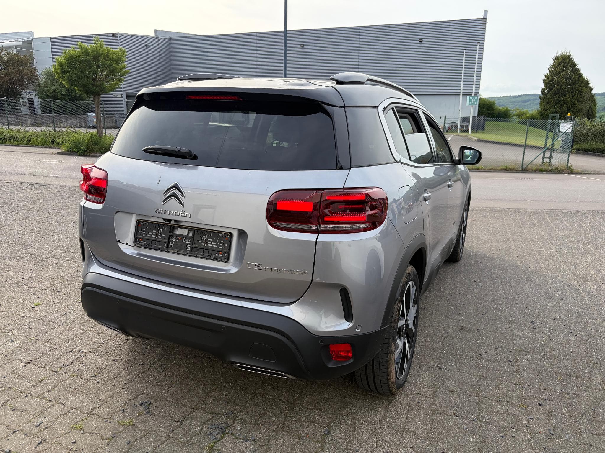 Citroën C5 Aircross 1.2 HYBRIDE 145 E DC 6 MAX (2023) - Photo 3