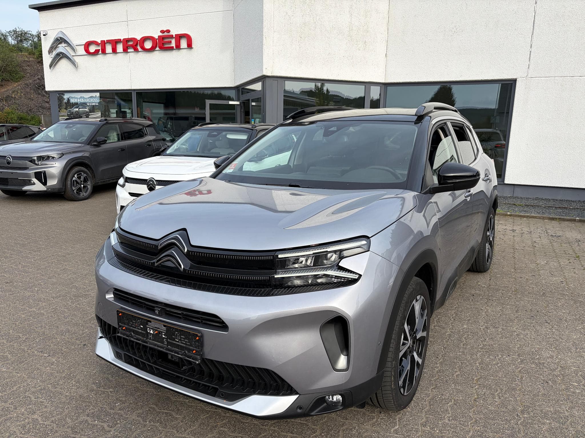 Citroën C5 Aircross 1.2 HYBRIDE 145 E DC 6 MAX (2023) - Photo 4