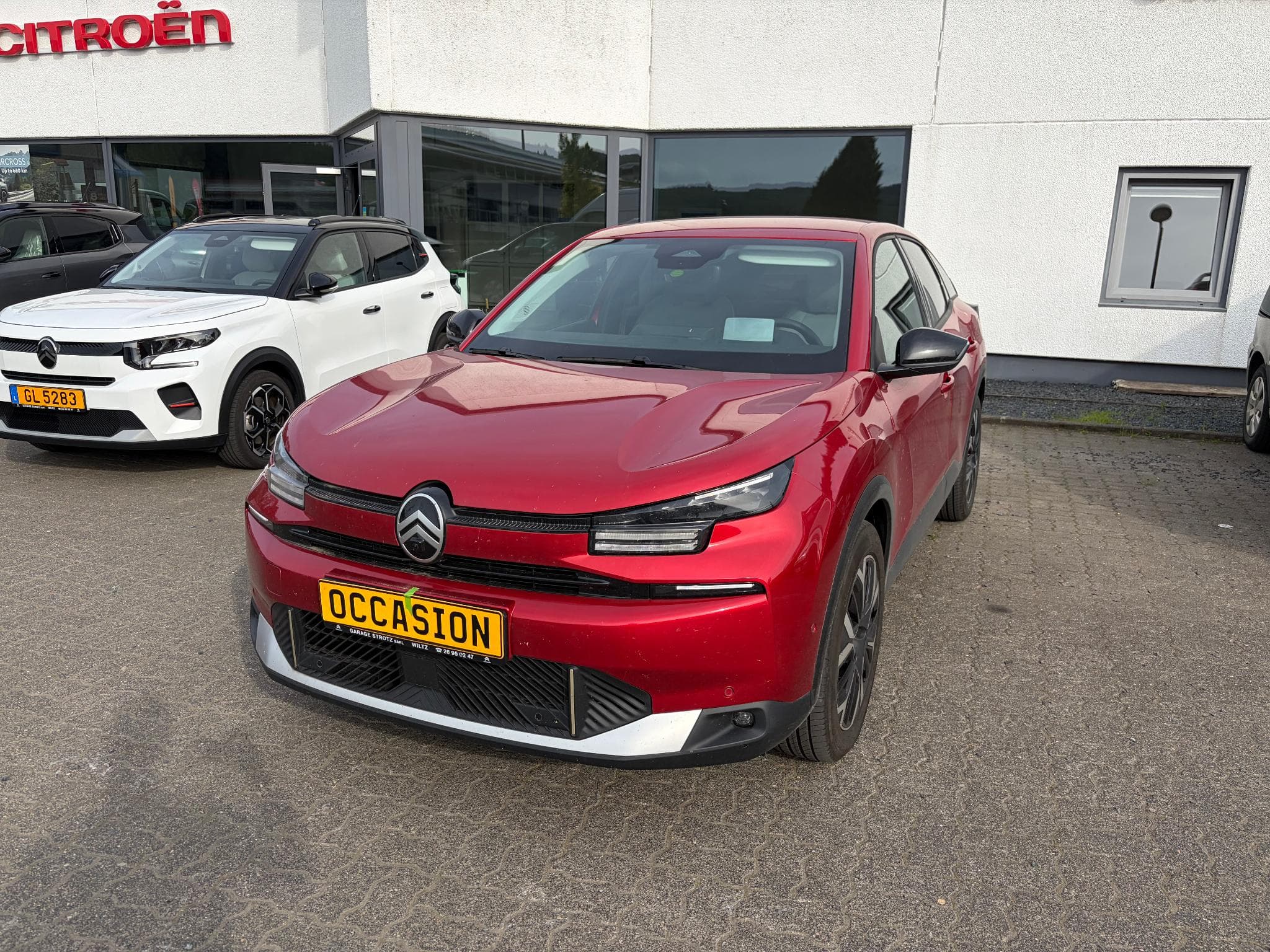Citroën C4 1.2 HYBRIDE 145 E DC 6 MAX (2025) - Photo 4