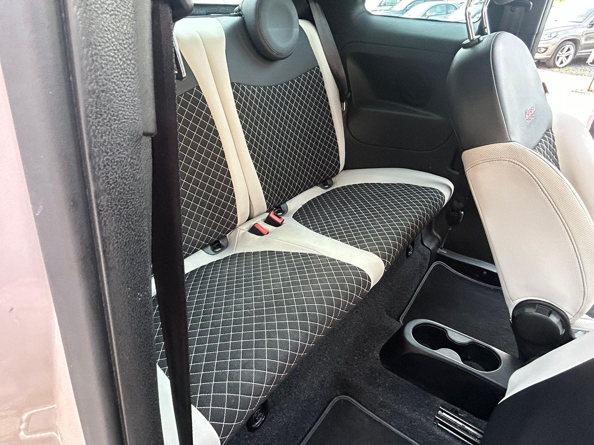 Fiat 500 1.2 AUTOMATIQUE PANORAMA NAVIGATION (2020) - Photo 13