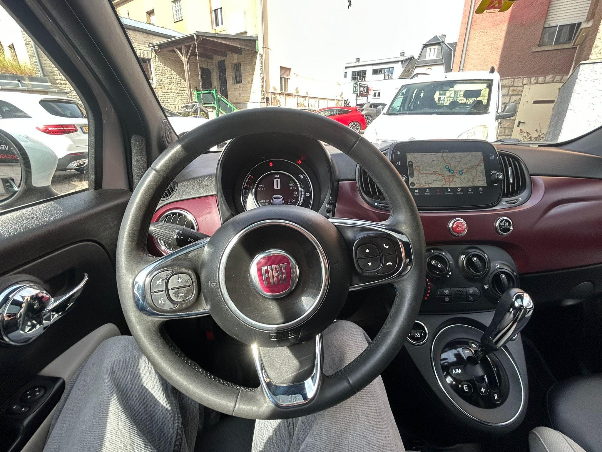 Fiat 500 1.2 AUTOMATIQUE PANORAMA NAVIGATION (2020) - Photo 14