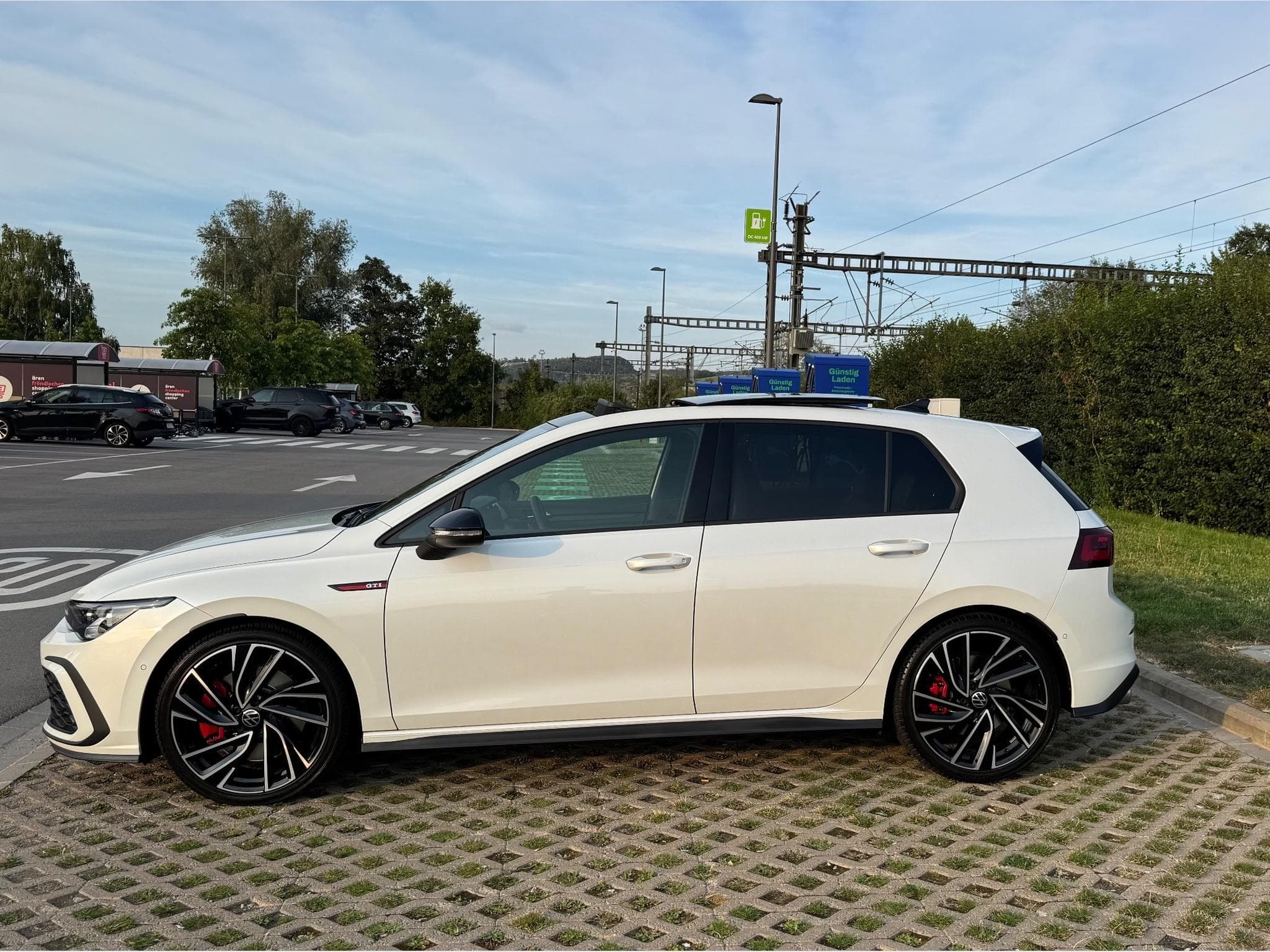 VW GTI GTI DSG 245 ch (2021) - Foto 3