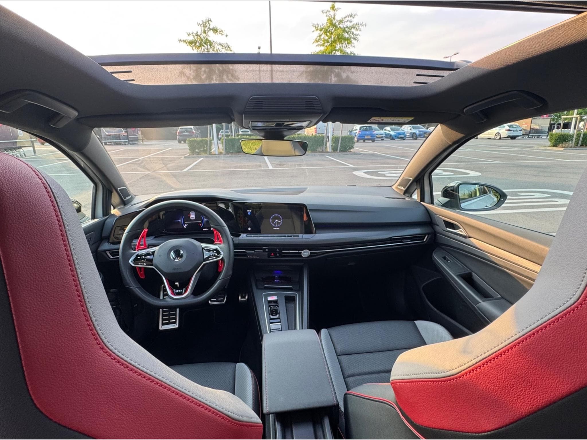 VW GTI GTI DSG 245 ch (2021) - Foto 7