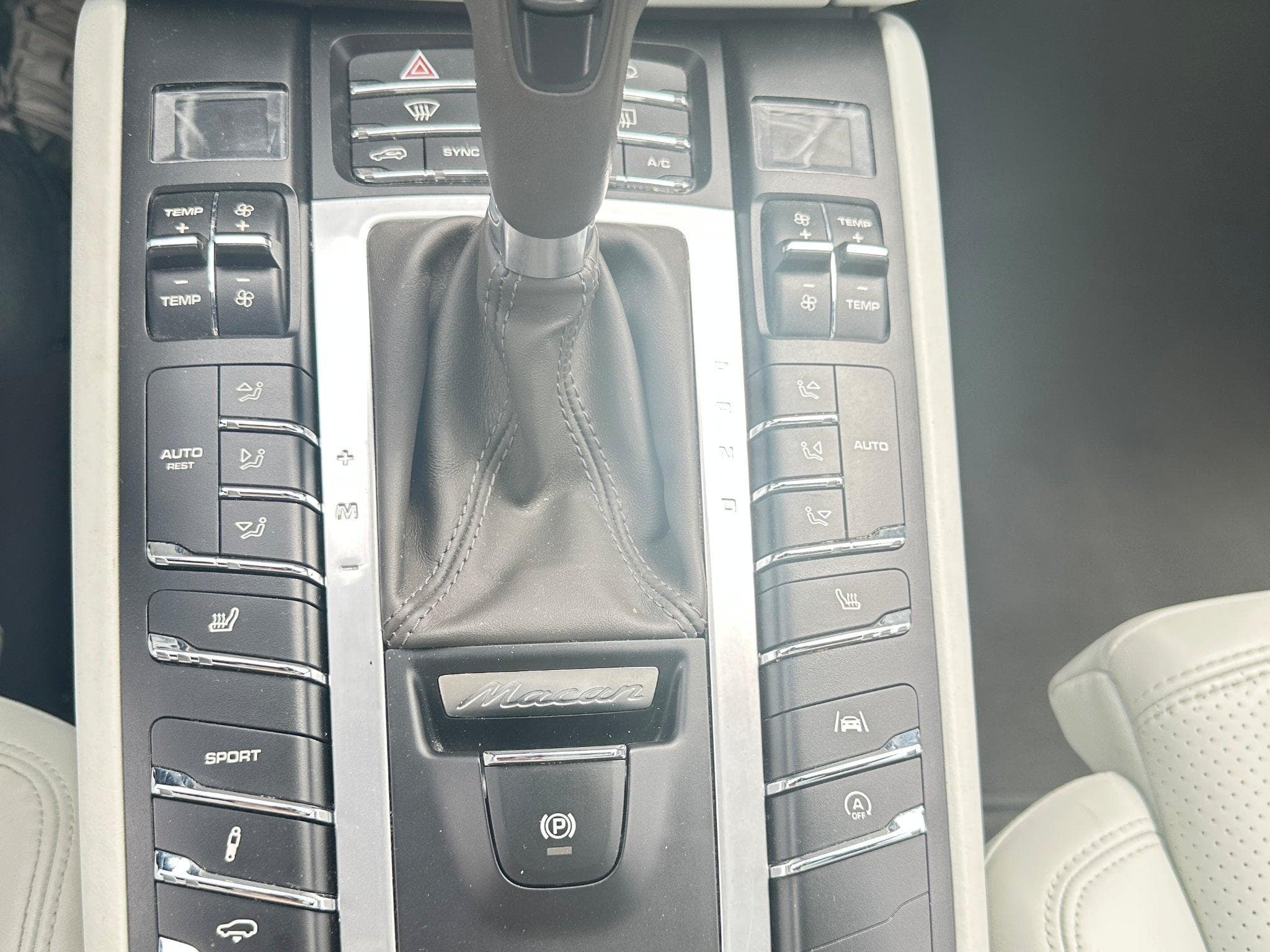 Porsche Macan S V6 354ch-Luftfederung+PASM+Reifen Neu (2020) - Photo 10