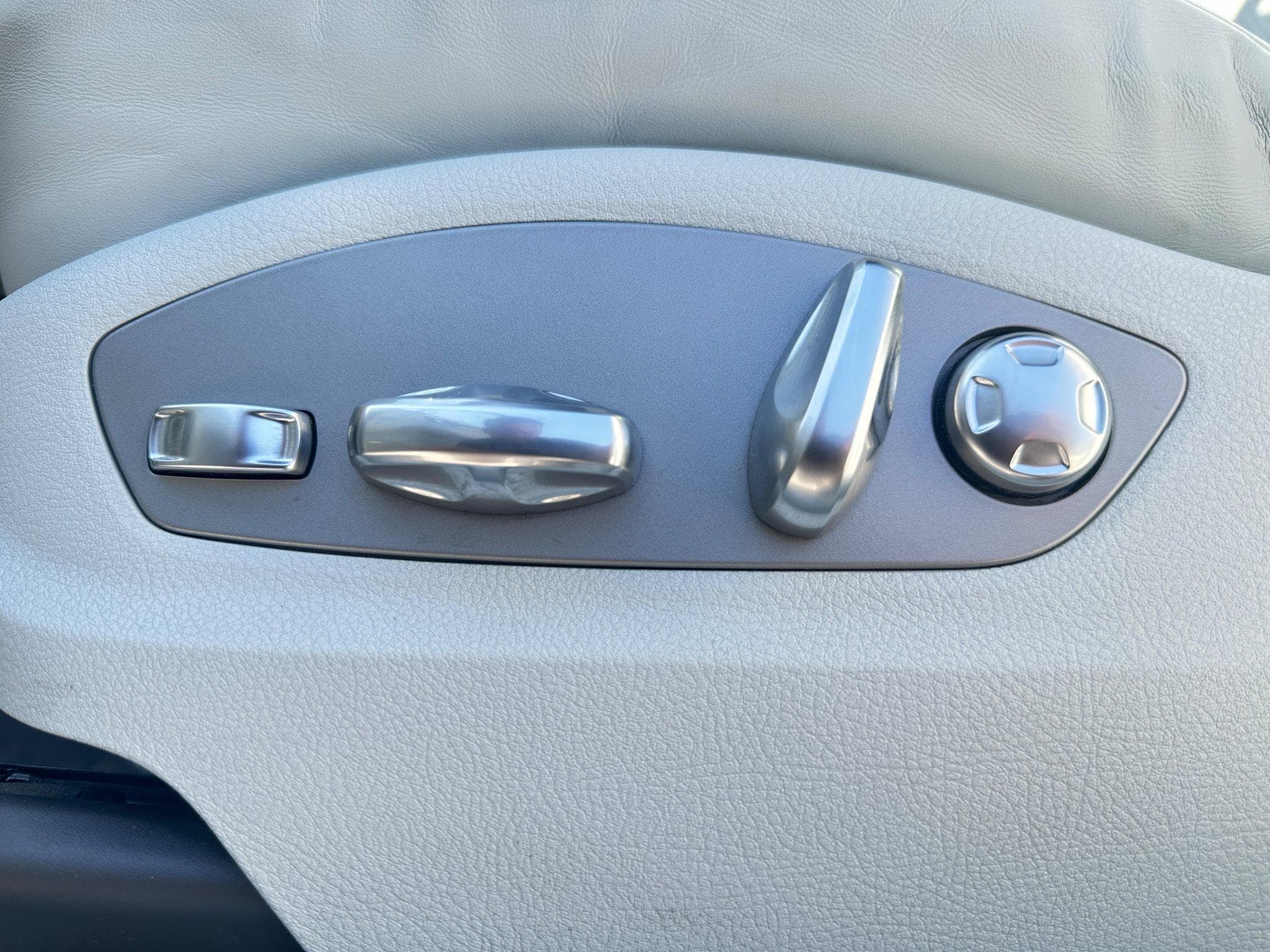 Porsche Macan S V6 354ch-Luftfederung+PASM+Reifen Neu (2020) - Photo 12