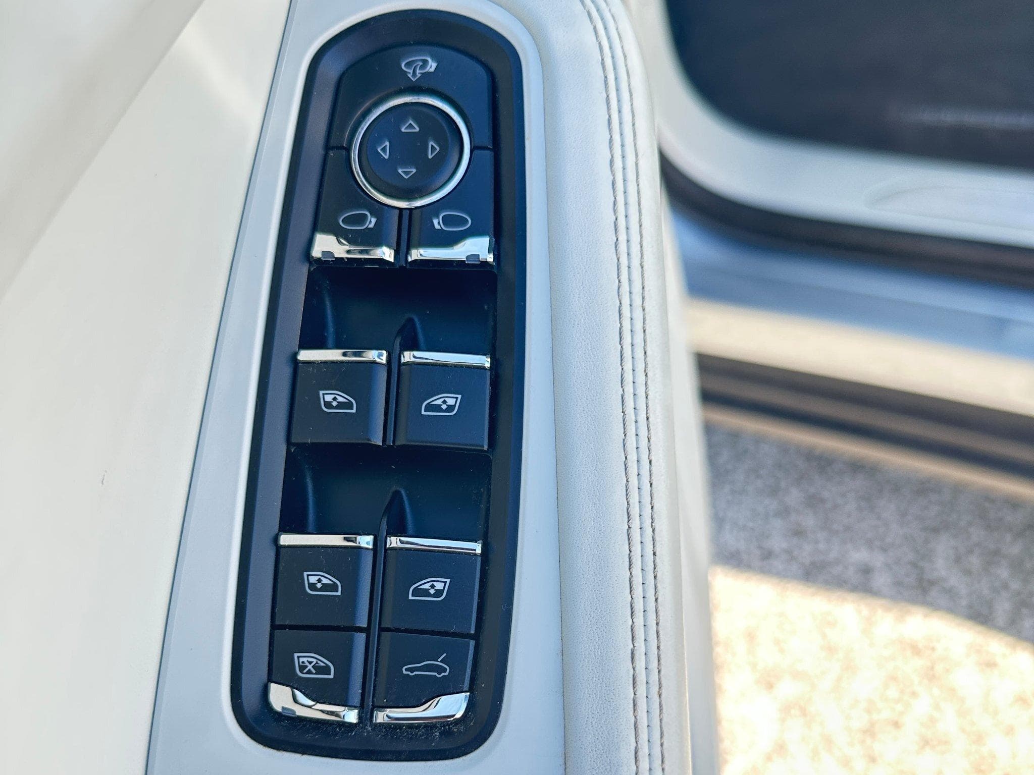 Porsche Macan S V6 354ch-Luftfederung+PASM+Reifen Neu (2020) - Photo 14