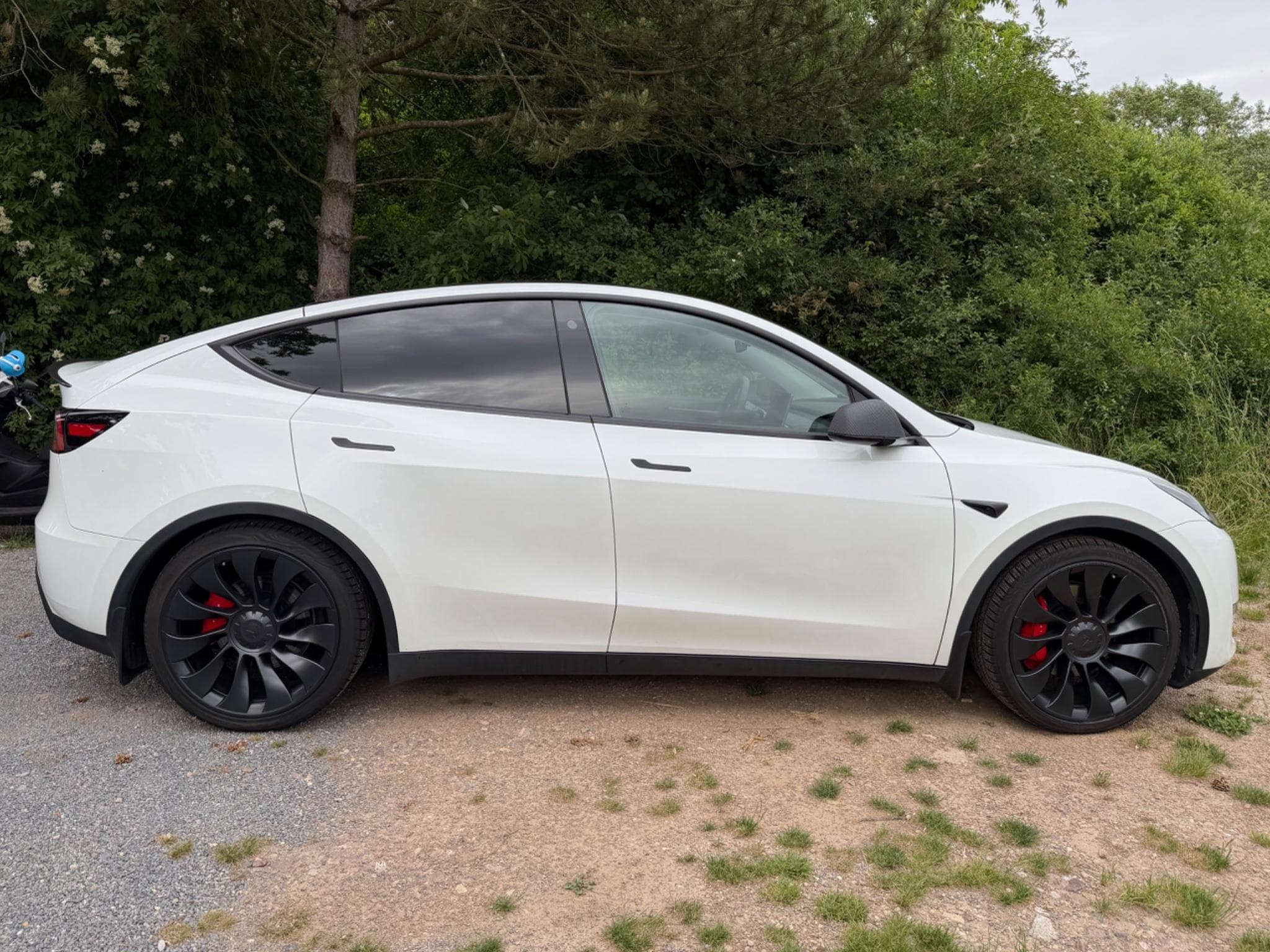 Tesla Model Y Performance (2023) - Foto 7