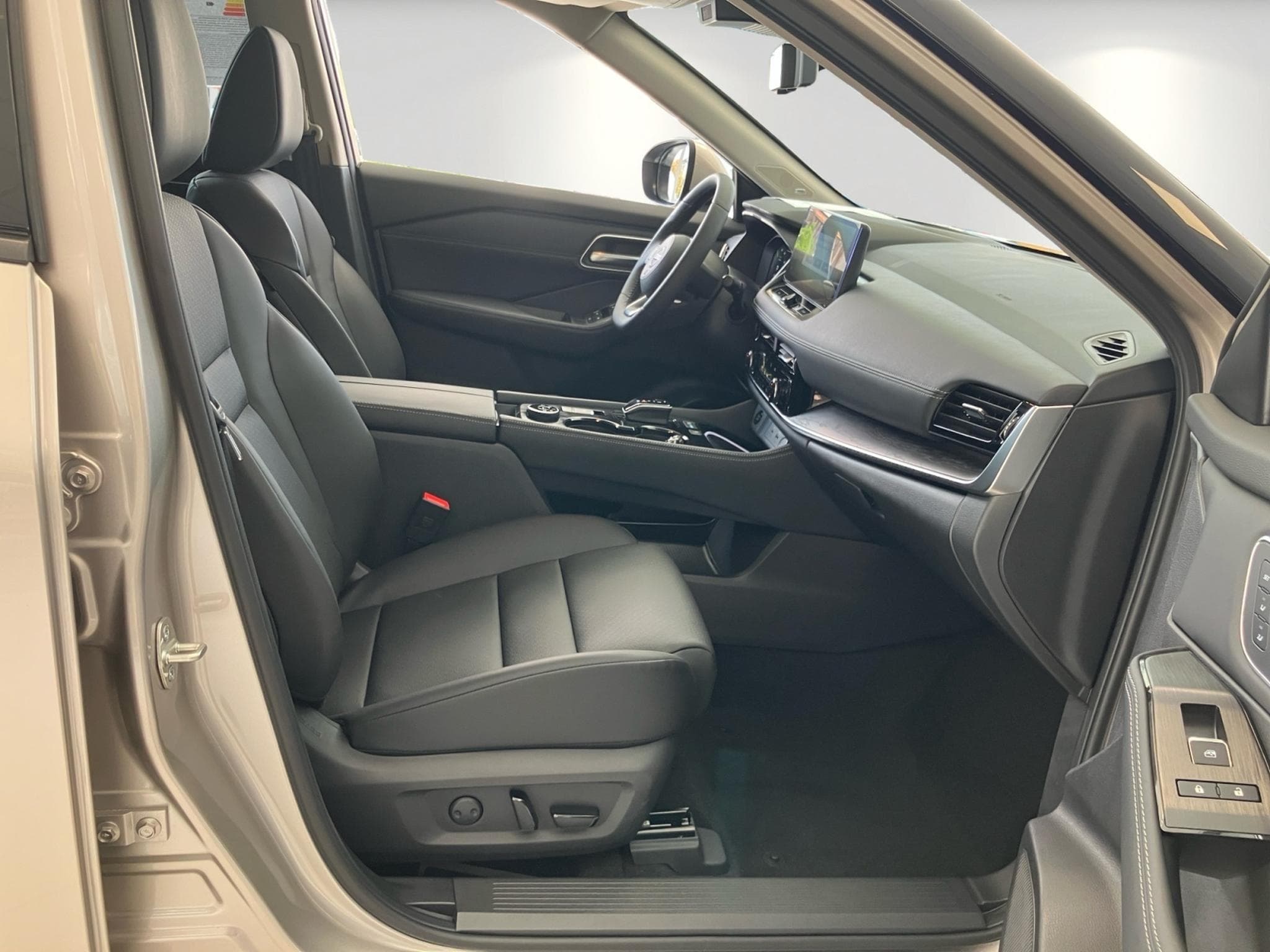 Nissan X-Trail 1.5 VC-T e-4ORCE Tekna (2025) - Photo 13