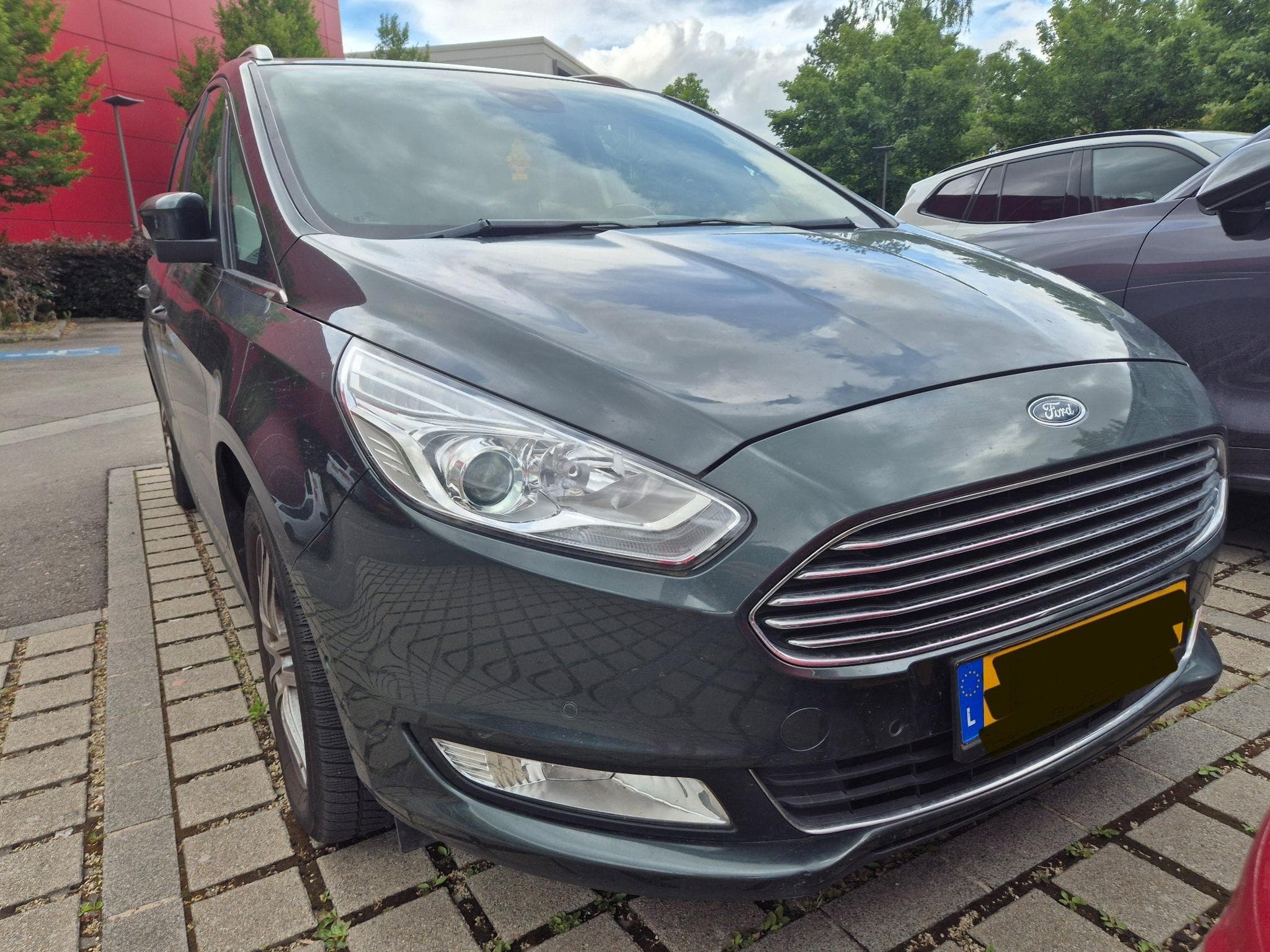 Ford Galaxy (2020) - Photo 1