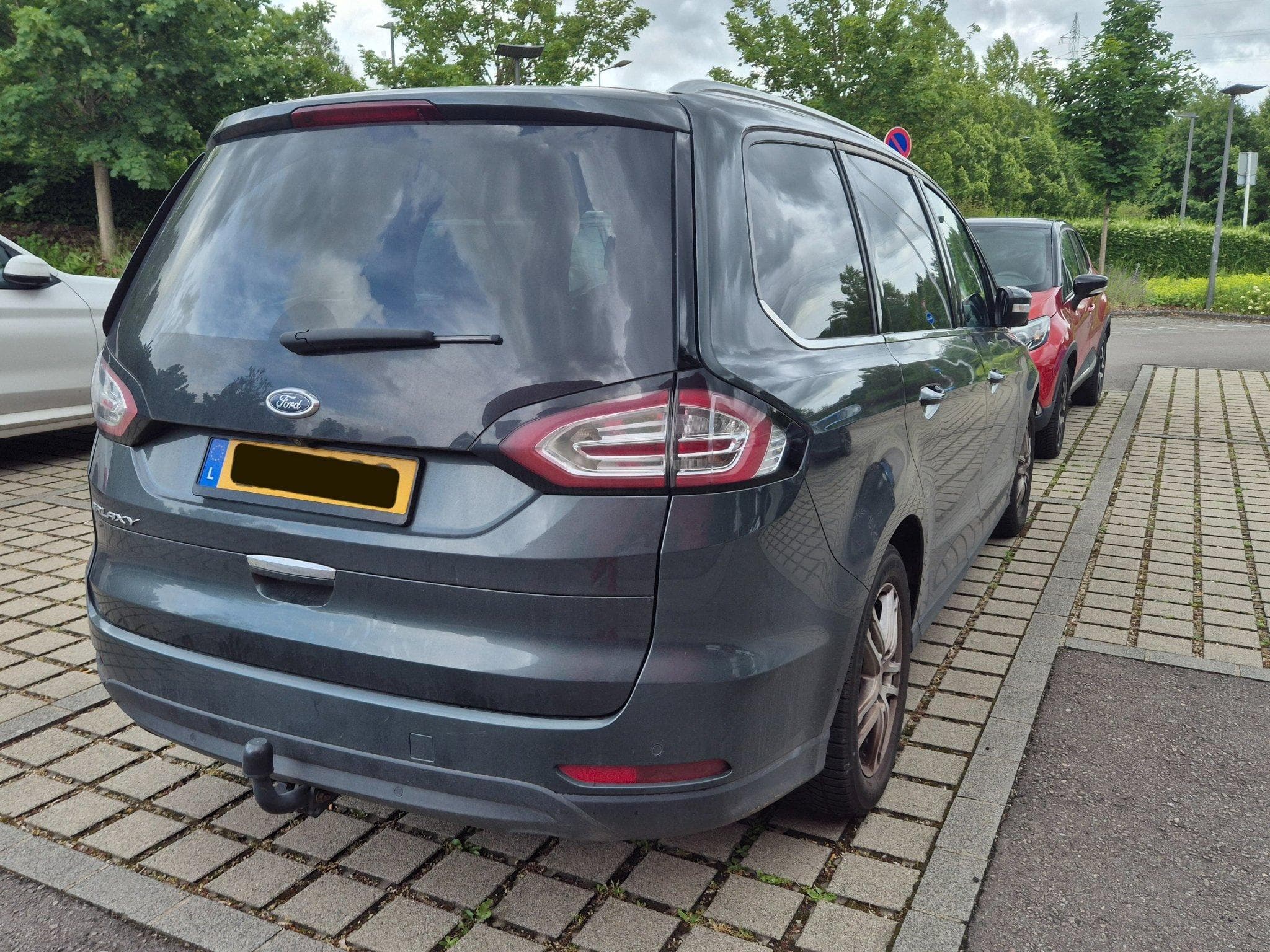 Ford Galaxy (2020) - Photo 2
