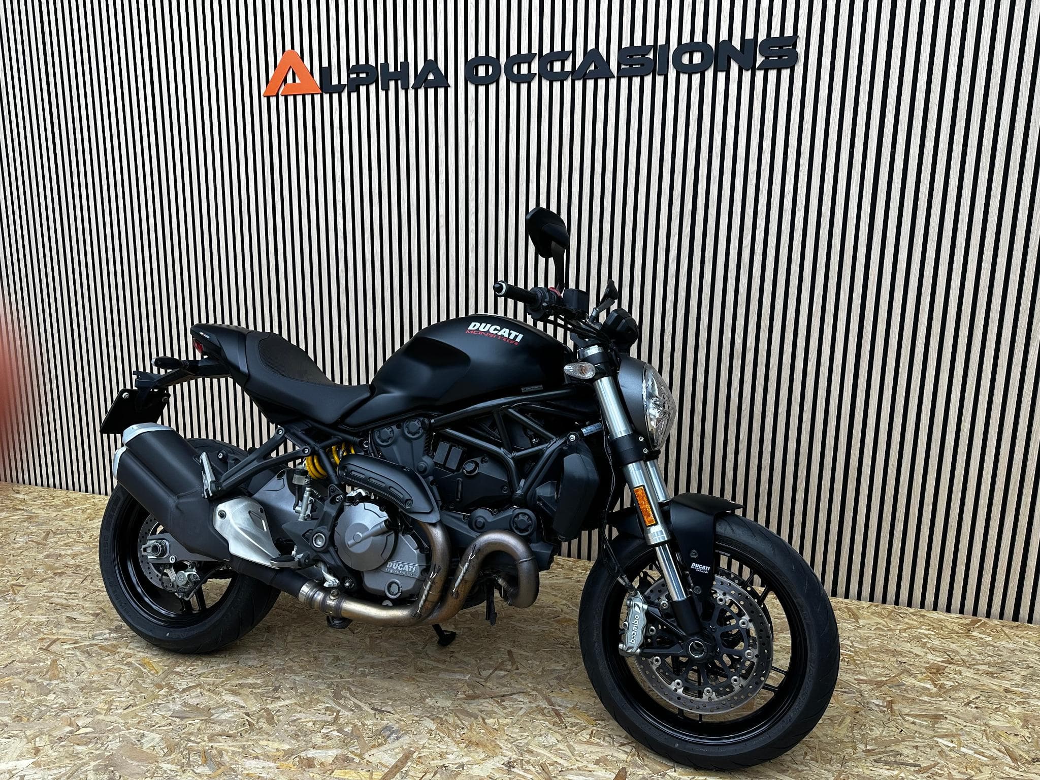 Ducati Monster 821 STEALTH (2020) - Photo 2