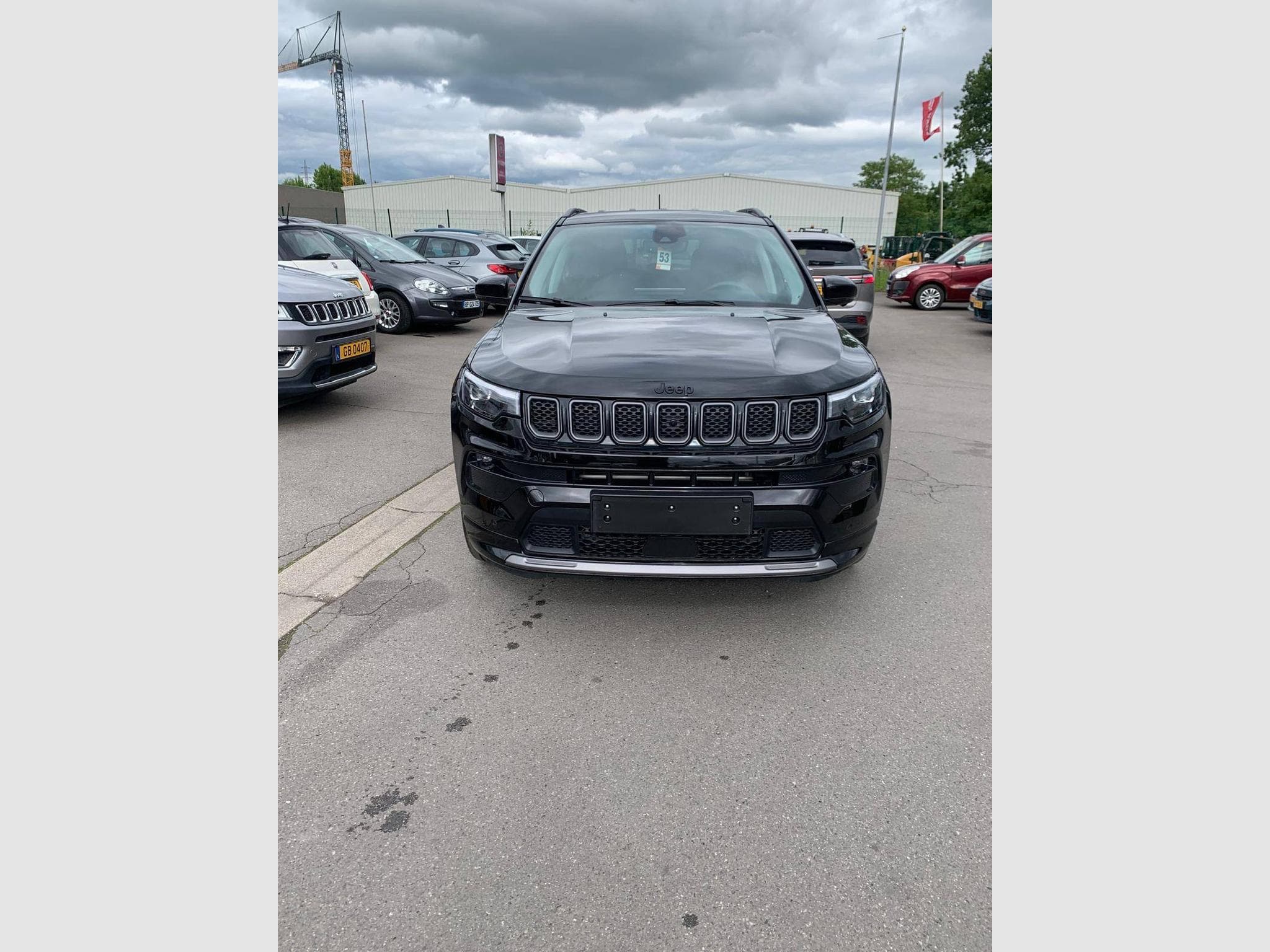 Jeep Compass 1.5 TURBO HYBRID 130 CV SUMMIT (2025) - Foto 3