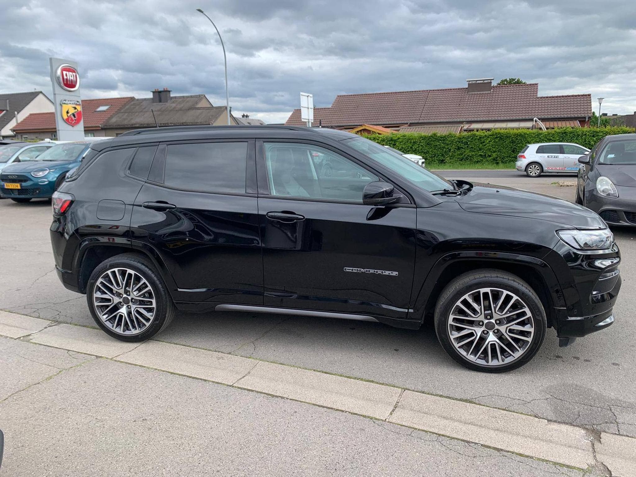 Jeep Compass 1.5 TURBO HYBRID 130 CV SUMMIT (2025) - Foto 5