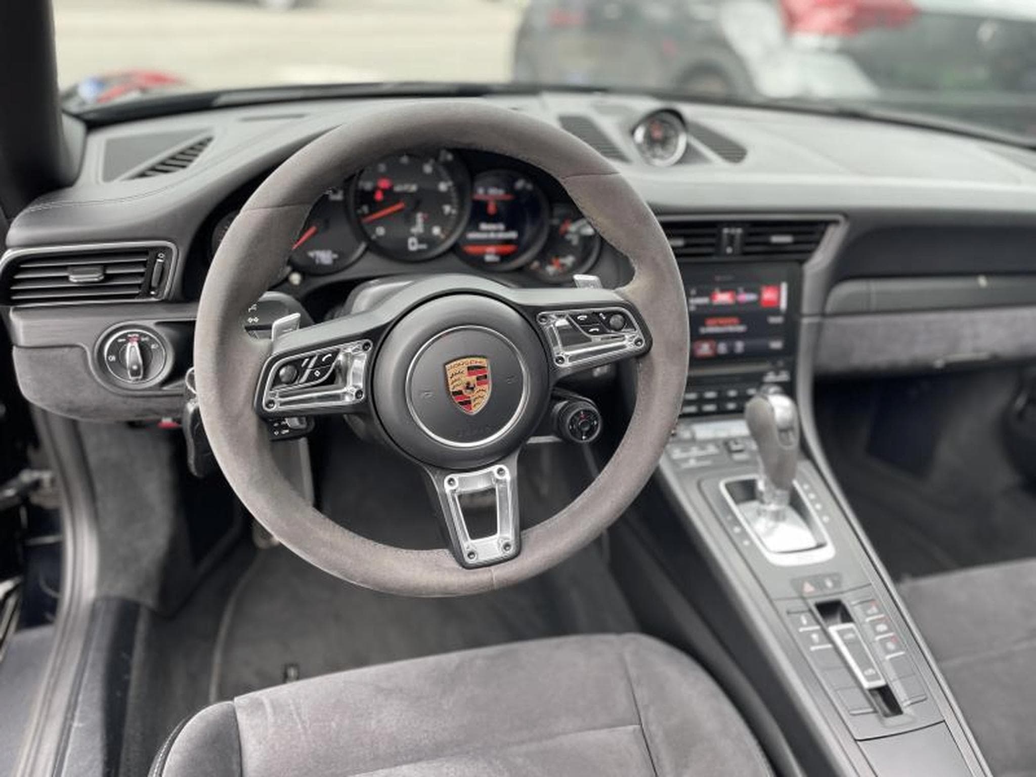 Porsche 911 TARGA 4 GTS PDK (2017) - Foto 11
