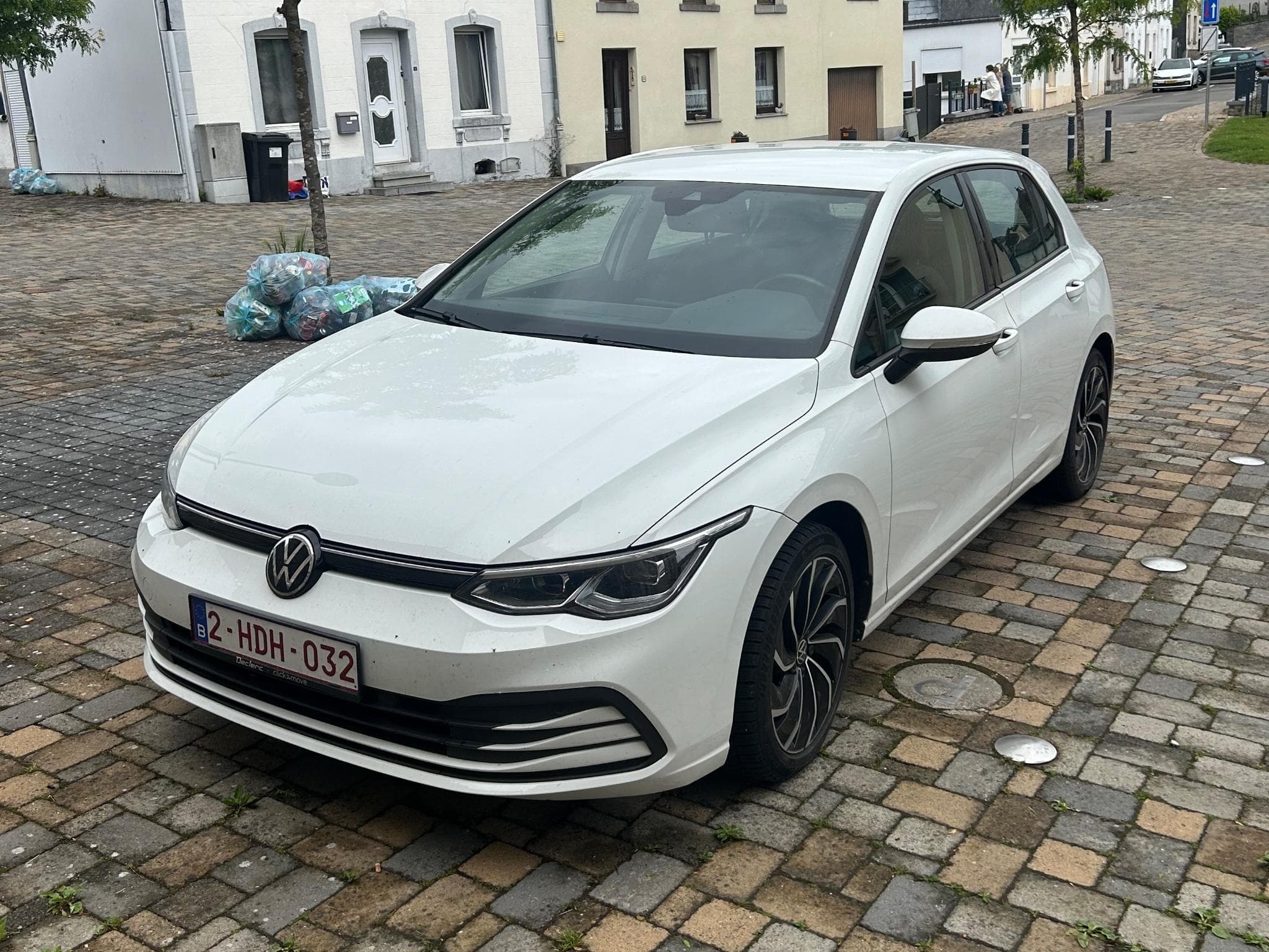 VW Golf E-TSI 1500 essence (2021) - Photo 1