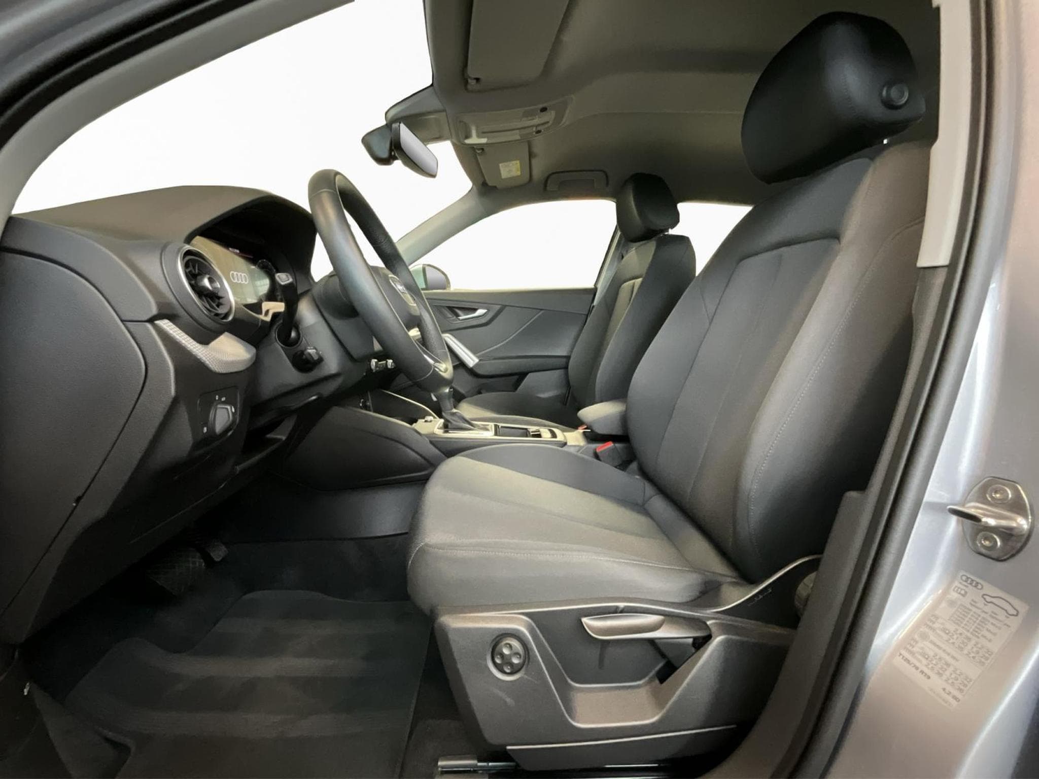 Audi Q2 Advanced+S-Tronic+35TFSI+Led (2025) - Photo 9