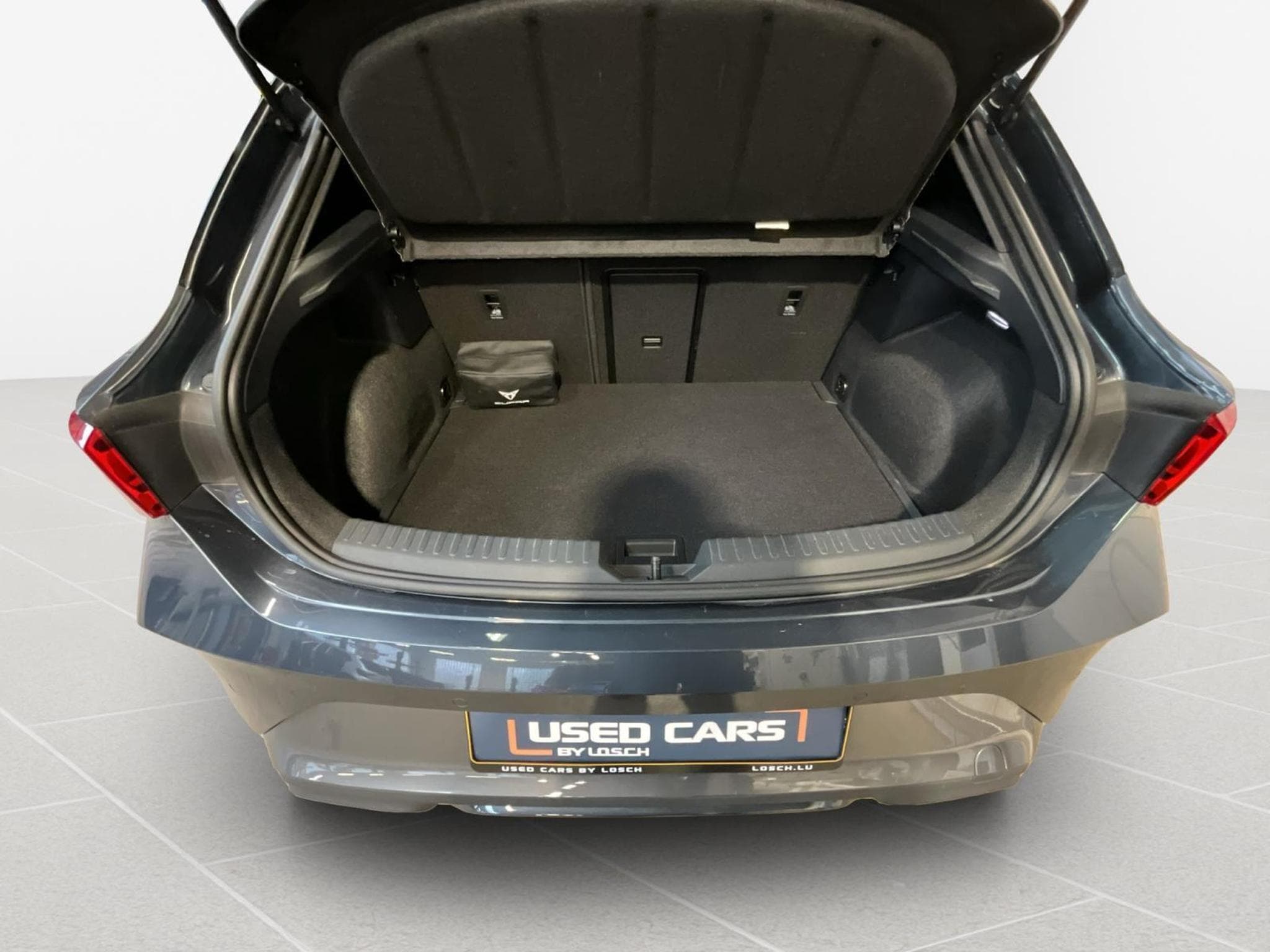 Cupra Leon DSG+Pure-Perf.+Navi+RearView (2024) - Photo 16