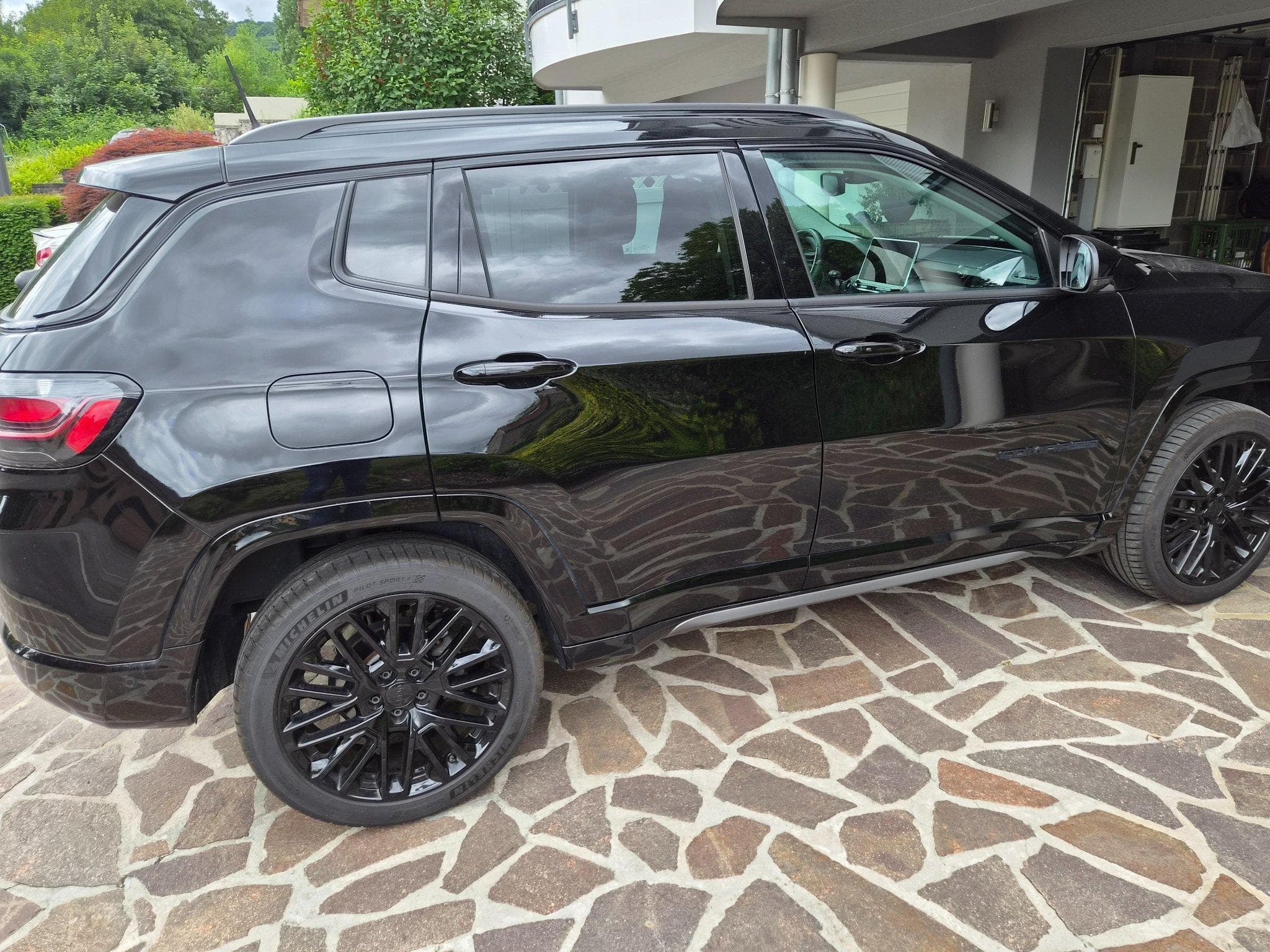 Jeep Compass E-Hybrid S 1.5 T4 130 DCT7 (2023) - Foto 5