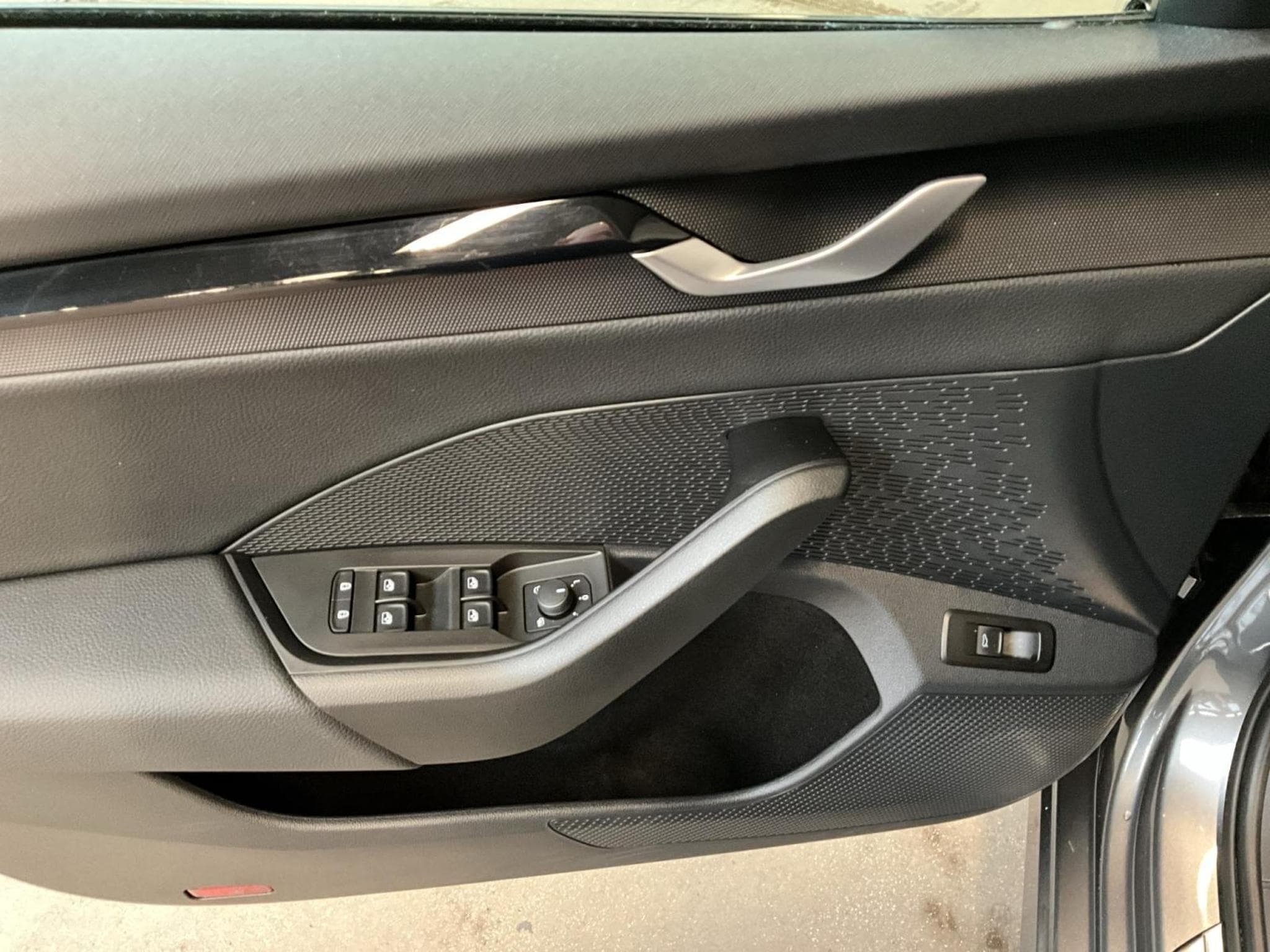 Skoda Octavia RS+DSG+Navi+LED+Digi+ (2024) - Photo 14