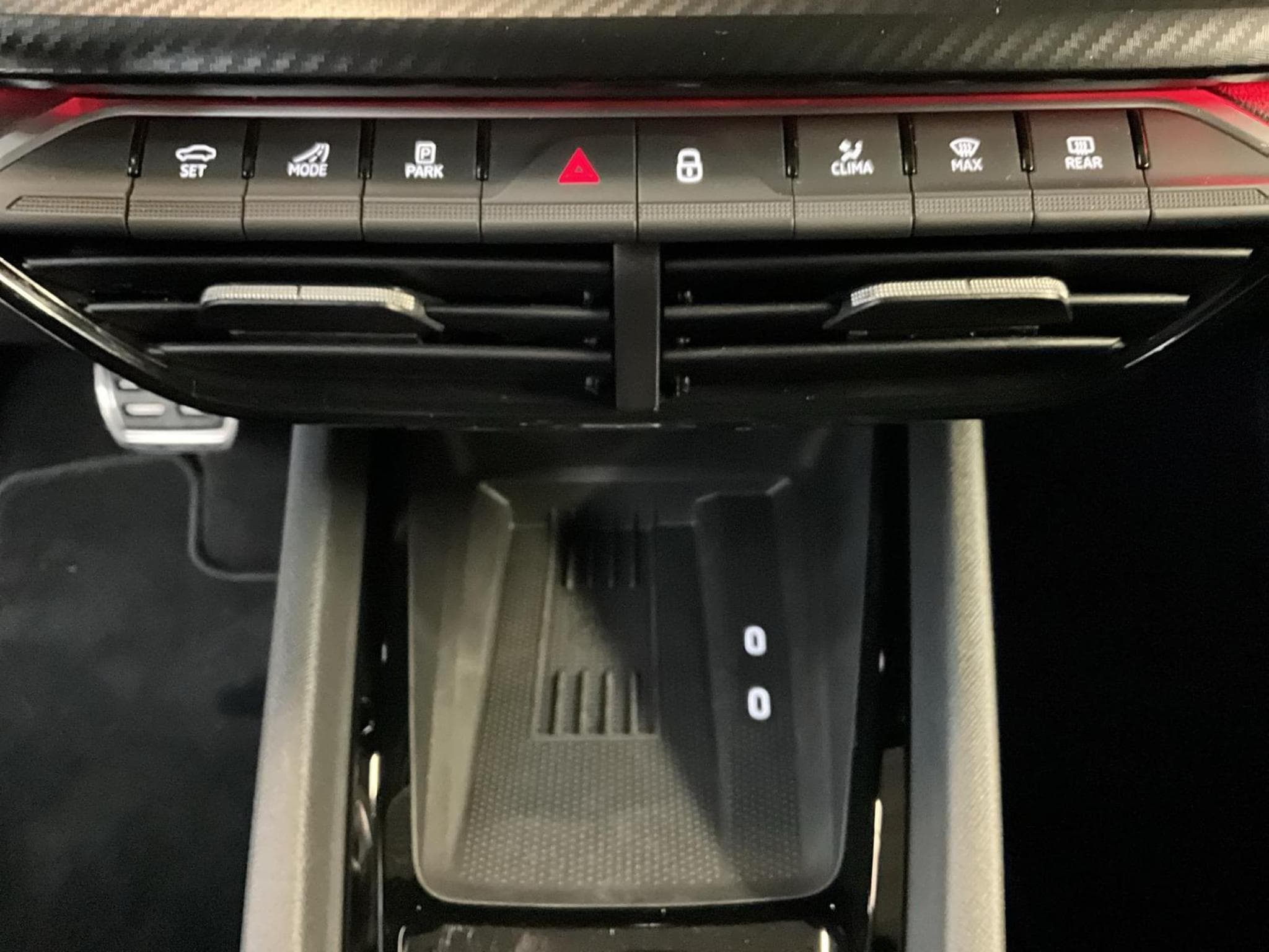 Skoda Octavia RS+DSG+Navi+LED+Digi+ (2024) - Photo 20