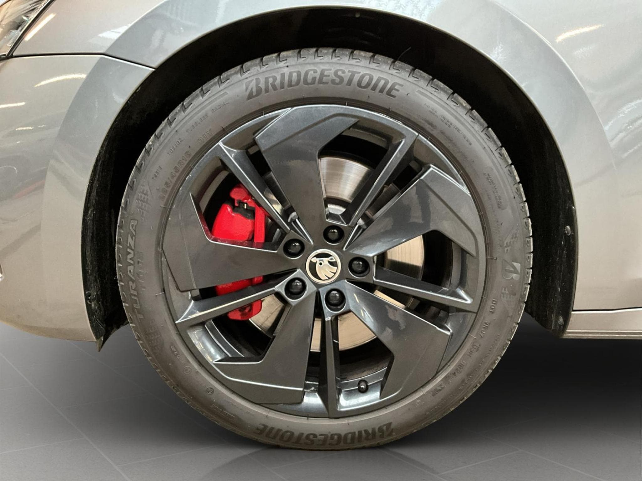 Skoda Octavia RS+DSG+Navi+LED+Digi+ (2024) - Photo 8