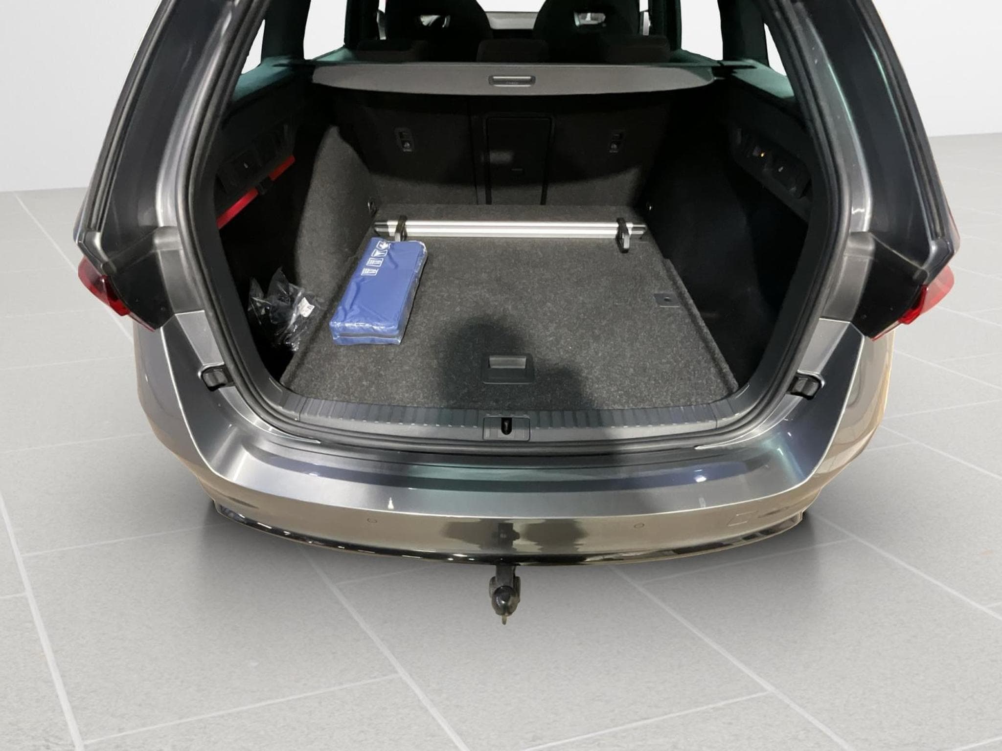 Skoda Octavia Combi+RS+DSG+Pano+AHK (2024) - Photo 17